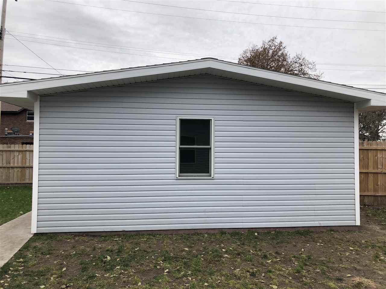 North Platte NE 69101 Real Estate. 200k-400k