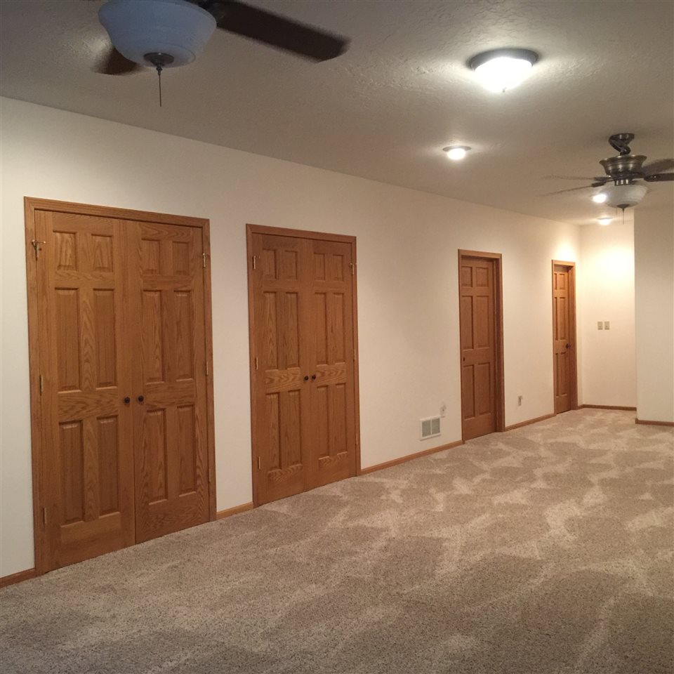 North Platte NE 69101 Real Estate. 200k-400k