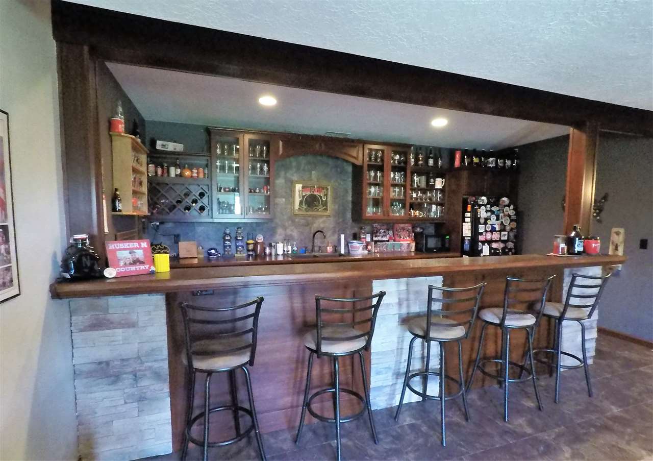 North Platte NE 69101 Real Estate. 200k-400k