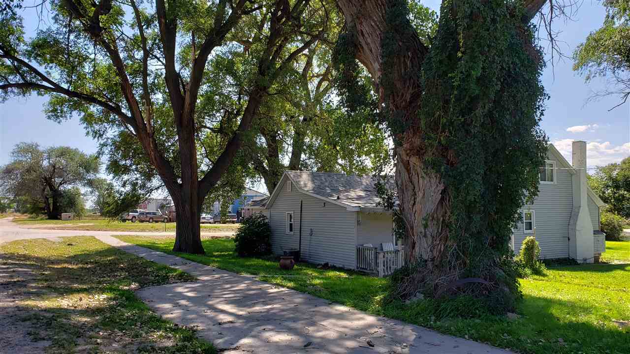 Brady NE 69123 Real Estate. Kim Hanna-Davis