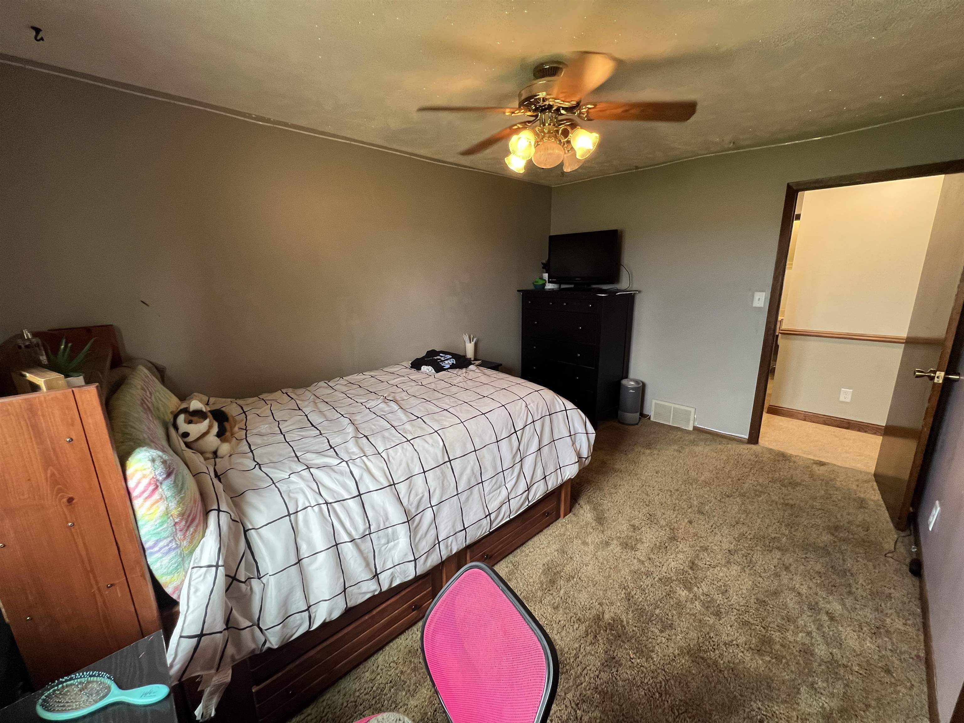 21432 W State Farm Road
