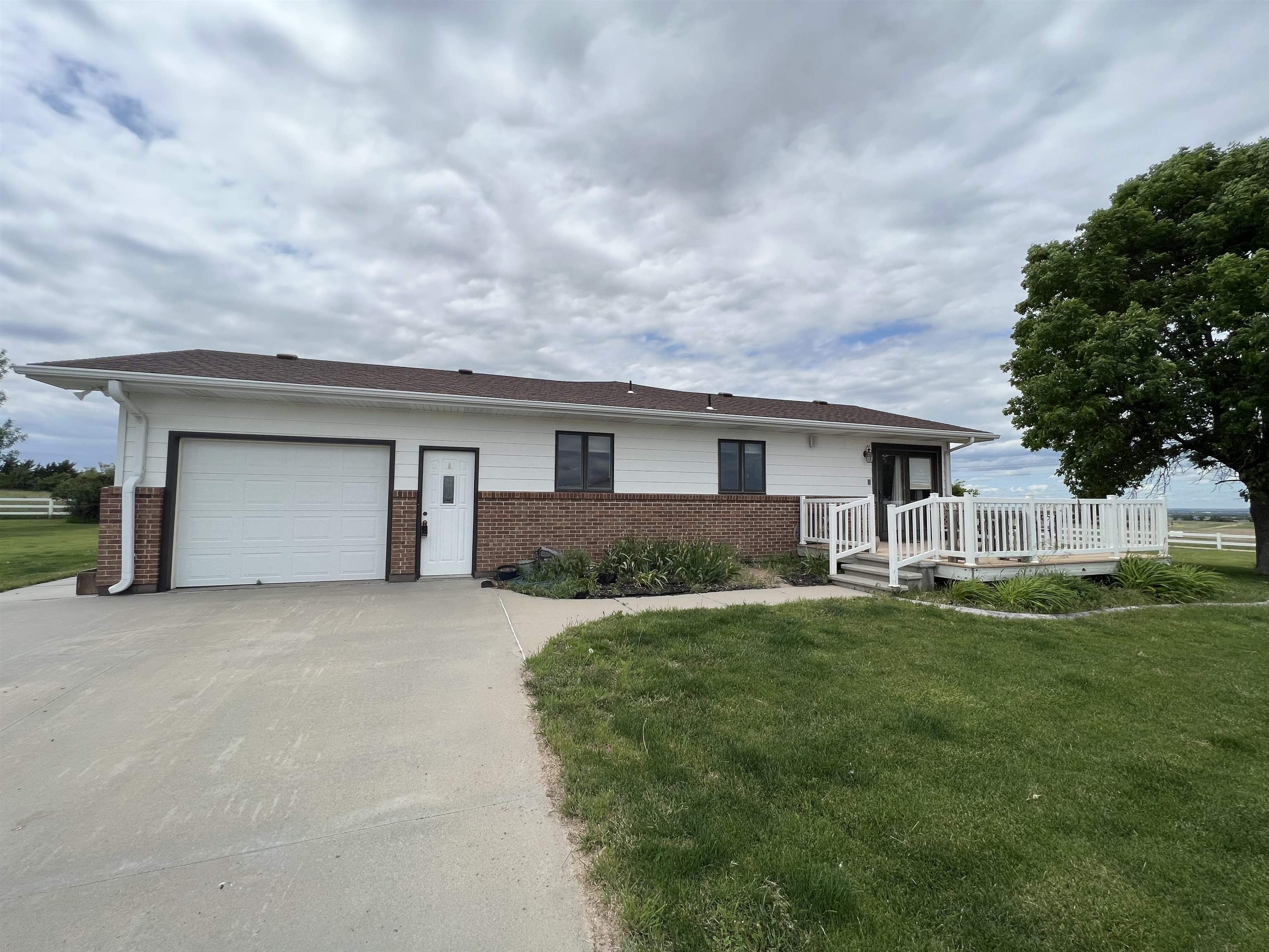 21432 W State Farm Road