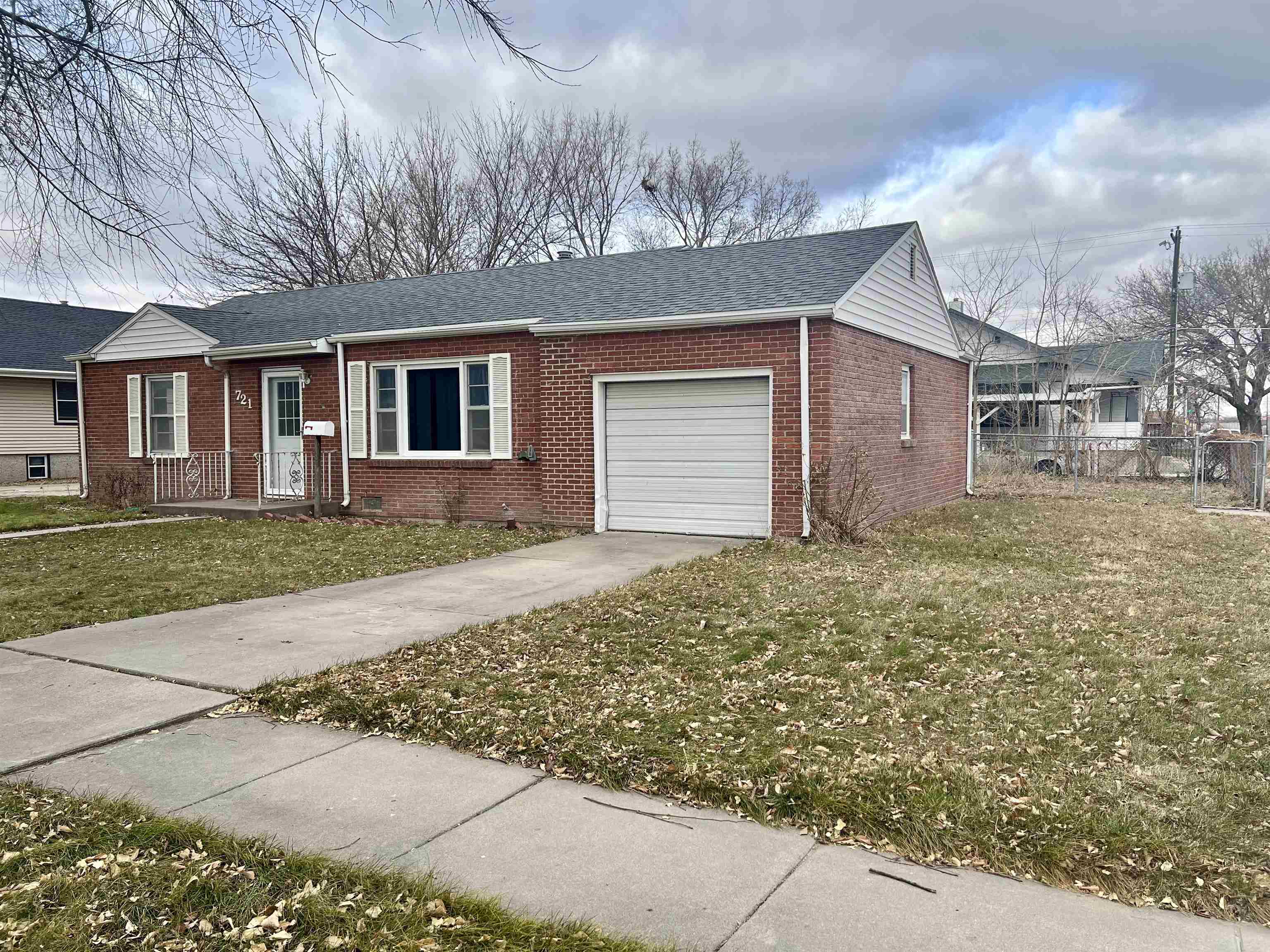 721 E 3rd