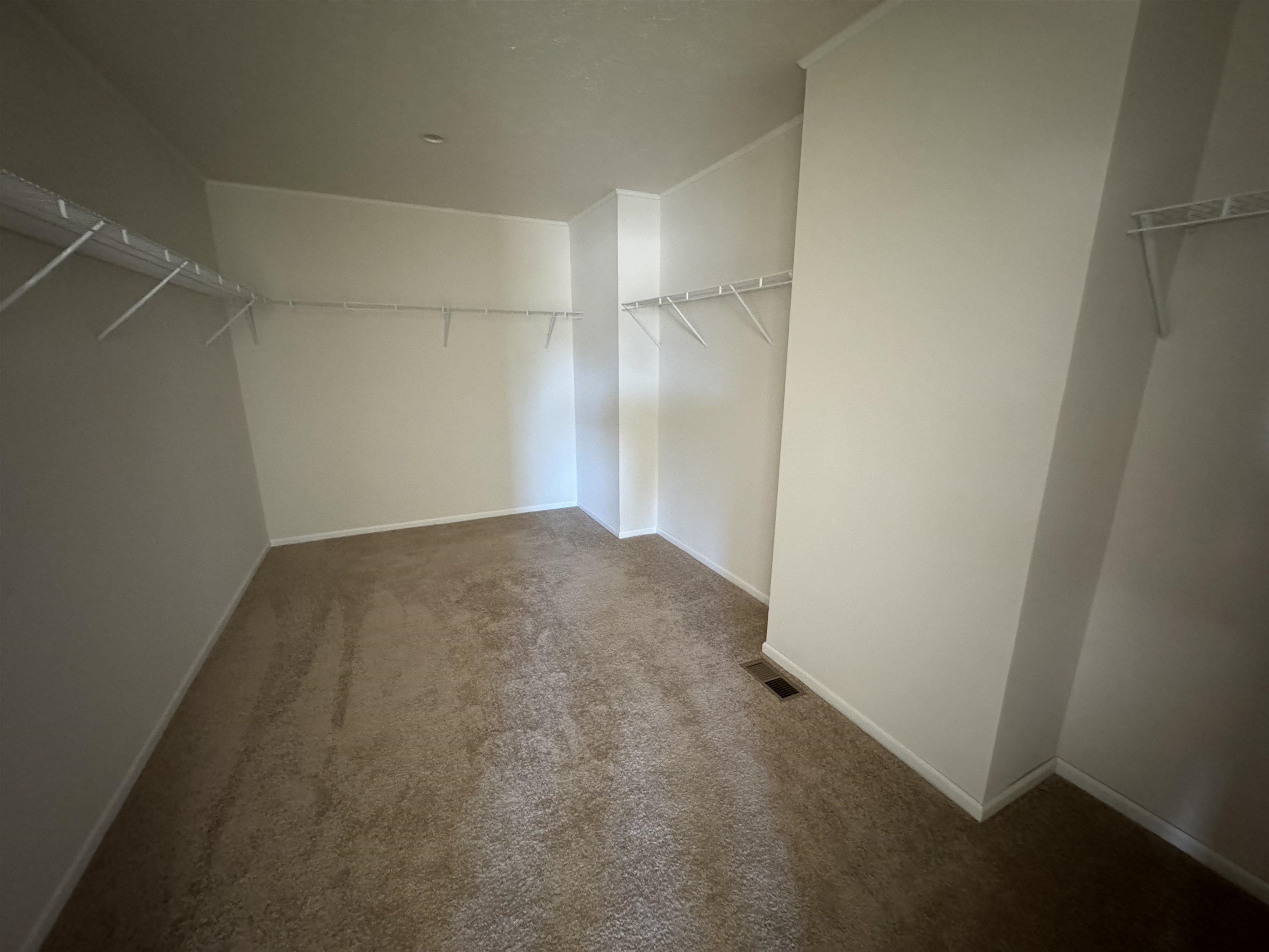 305 W 9th Street