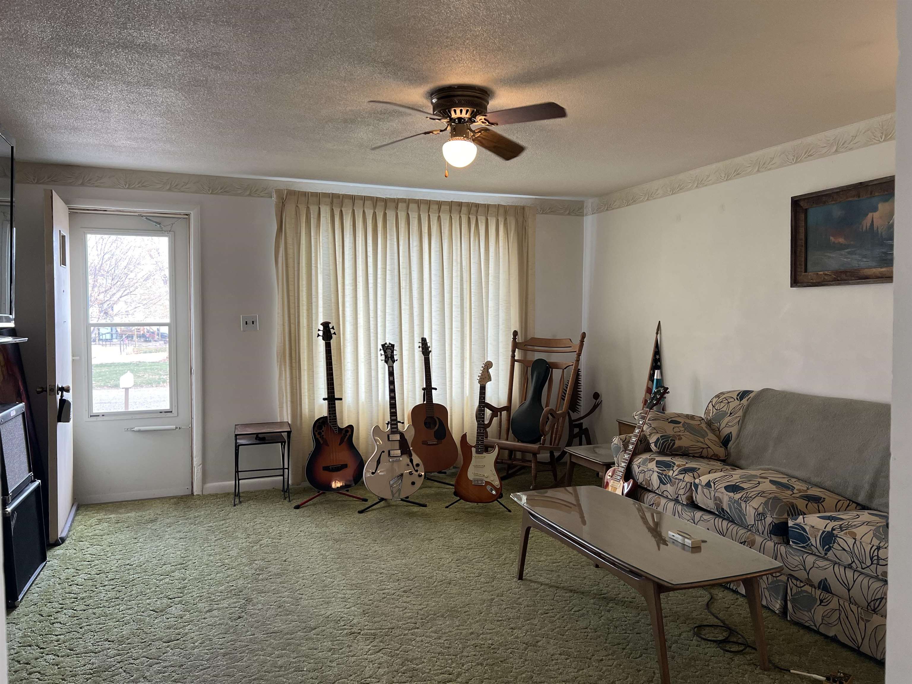 216 W D Street