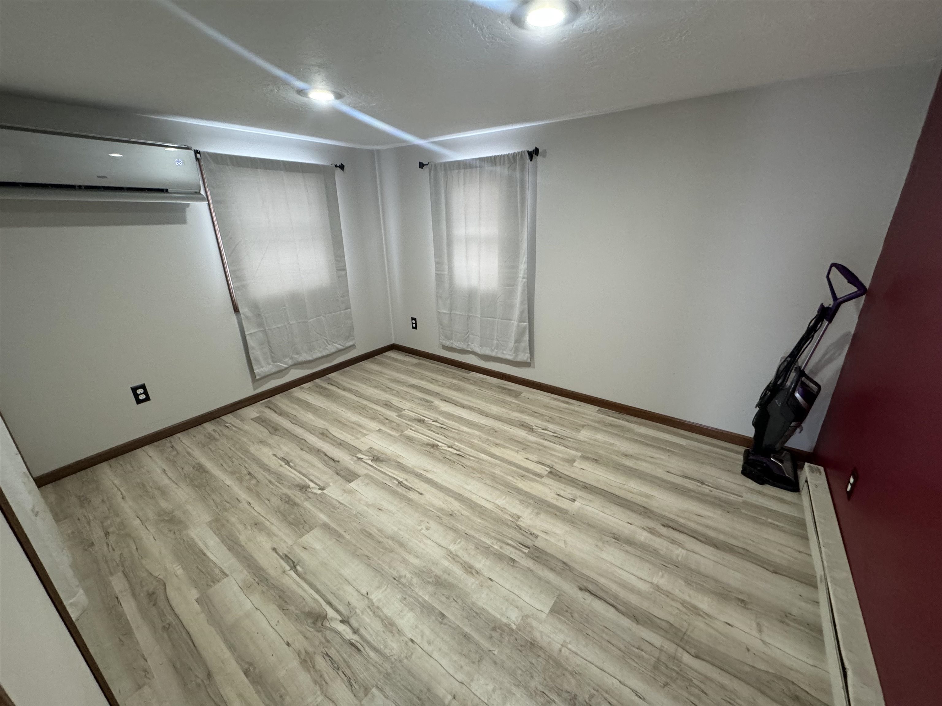 2820 W 6th Street