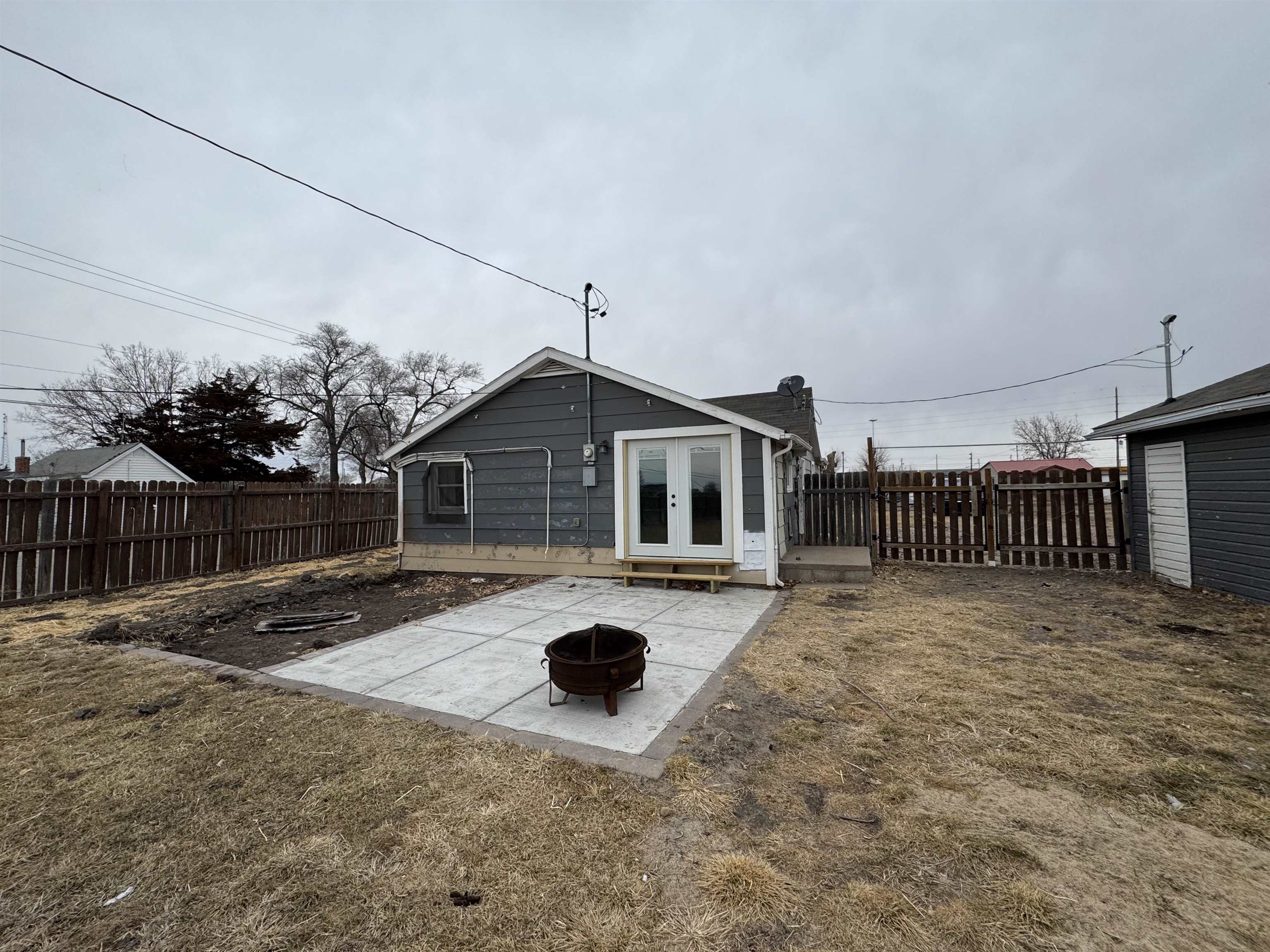 2820 W 6th Street