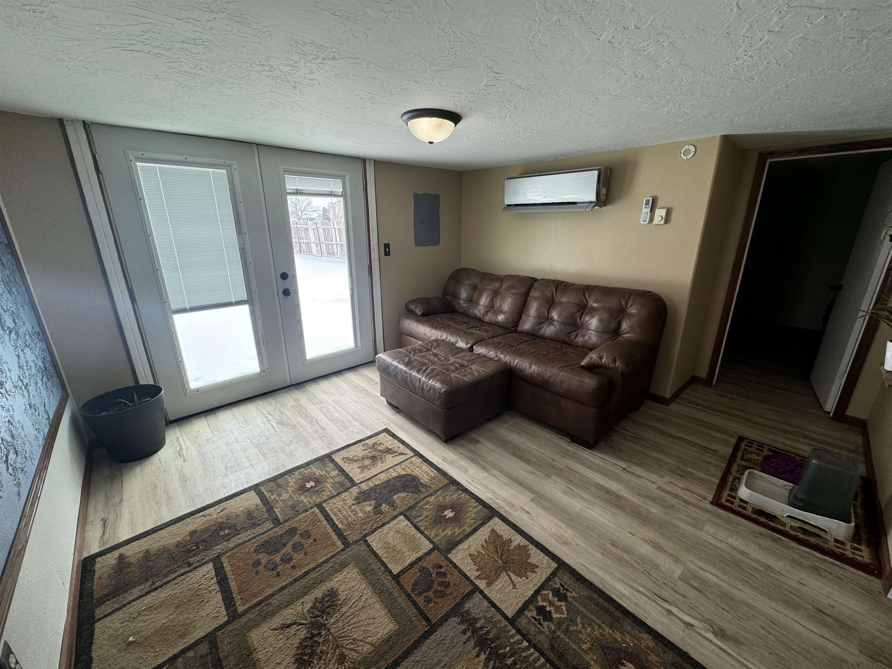 2820 W 6th Street