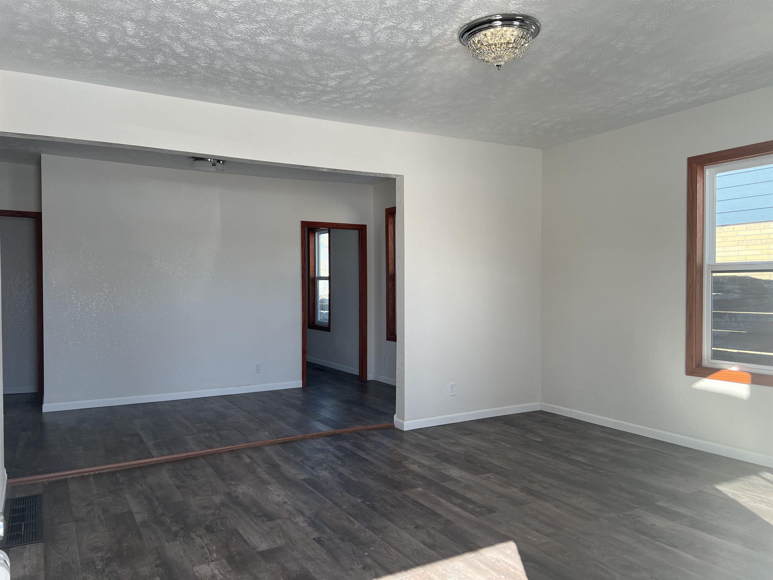 1621 W 9th Street