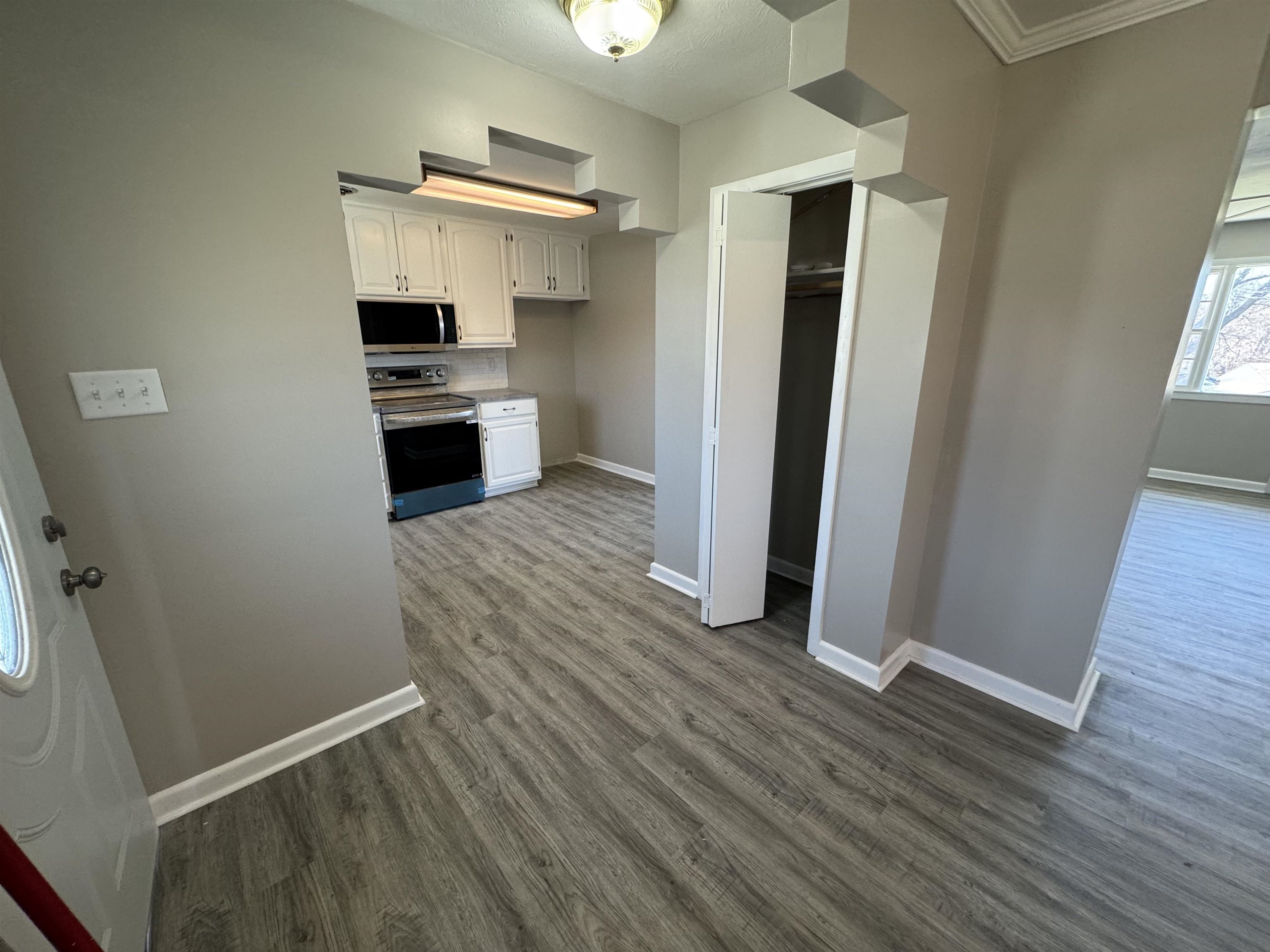 705 W 7th Street