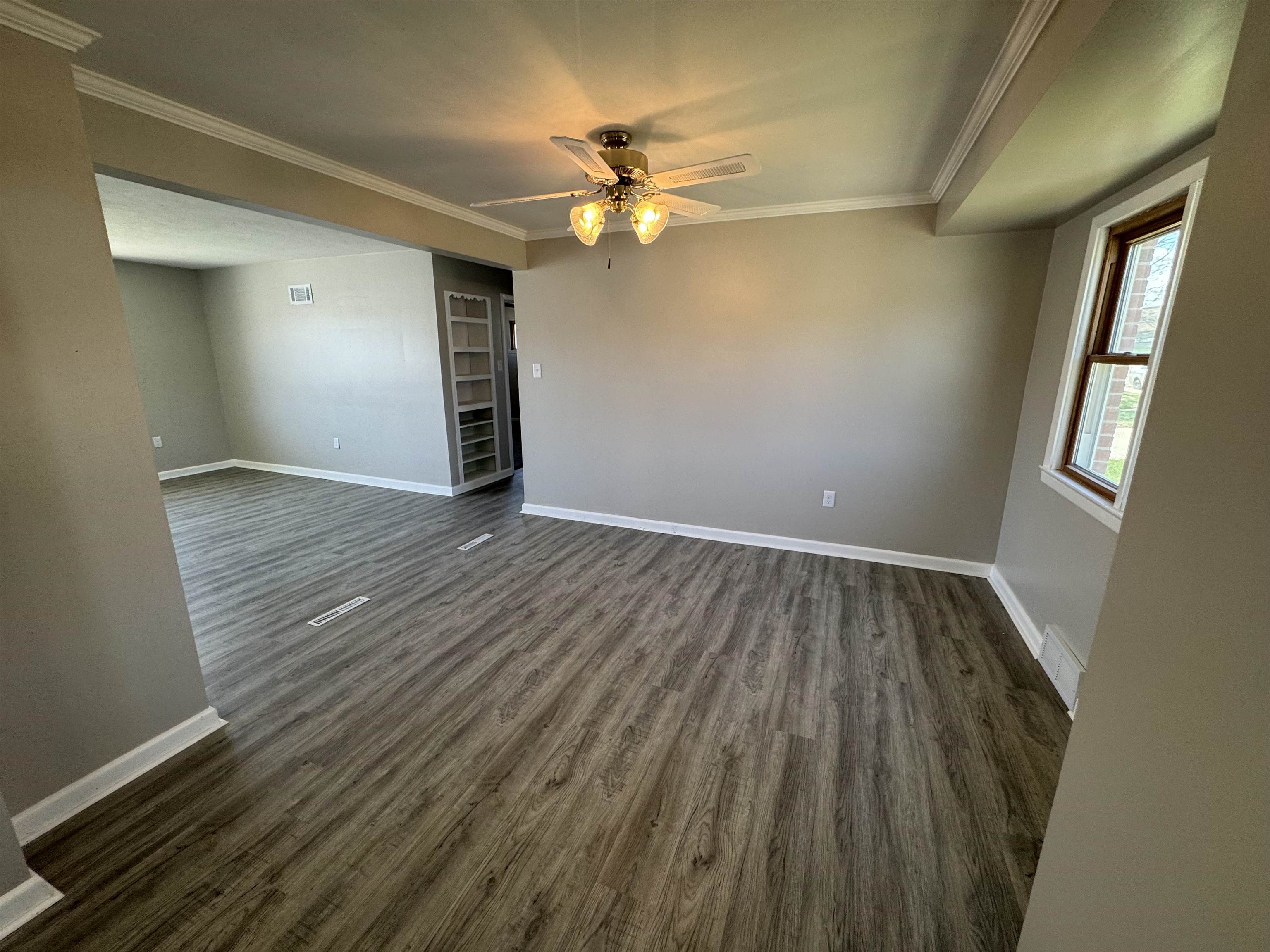 705 W 7th Street