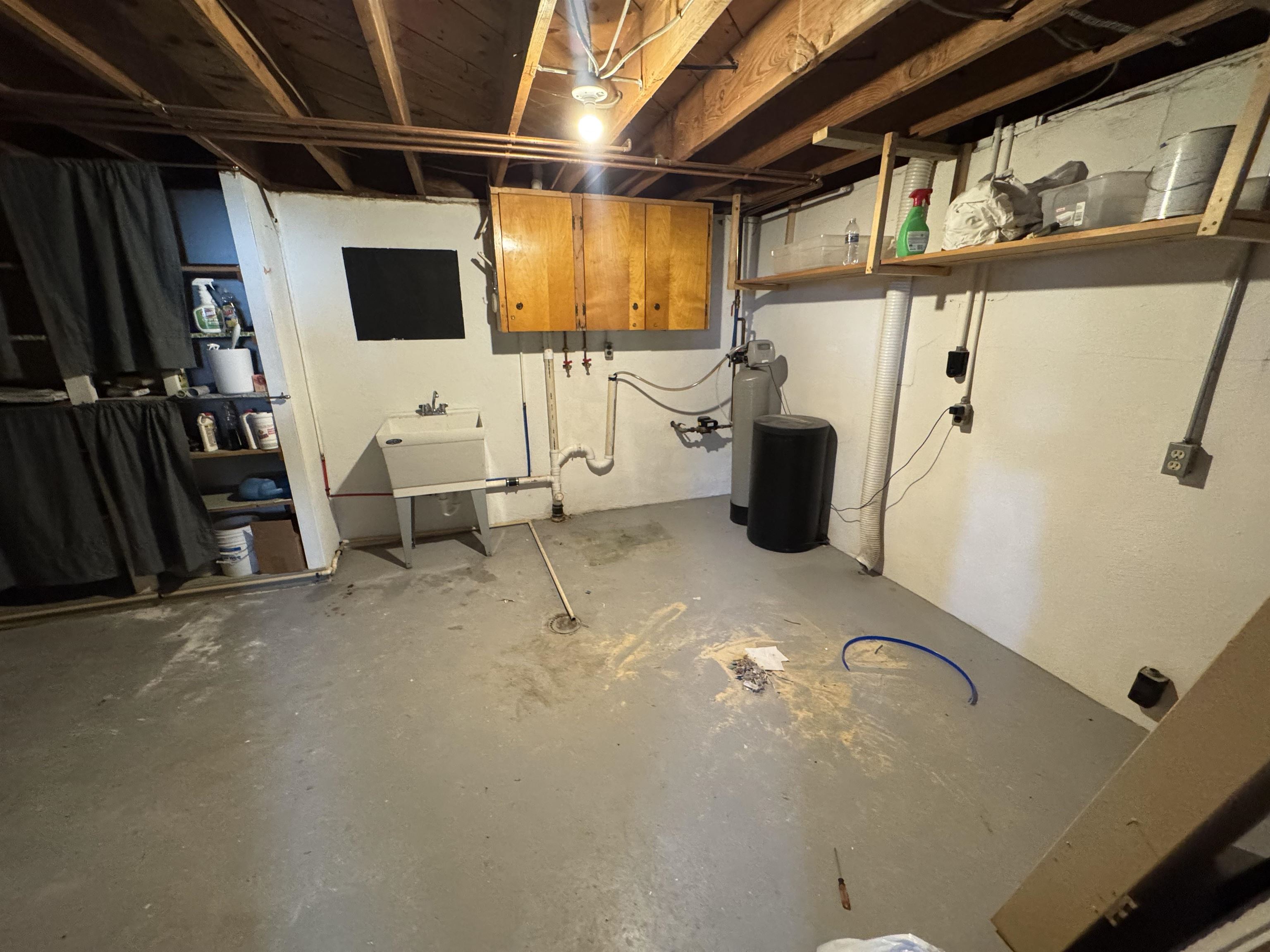 705 W 7th Street
