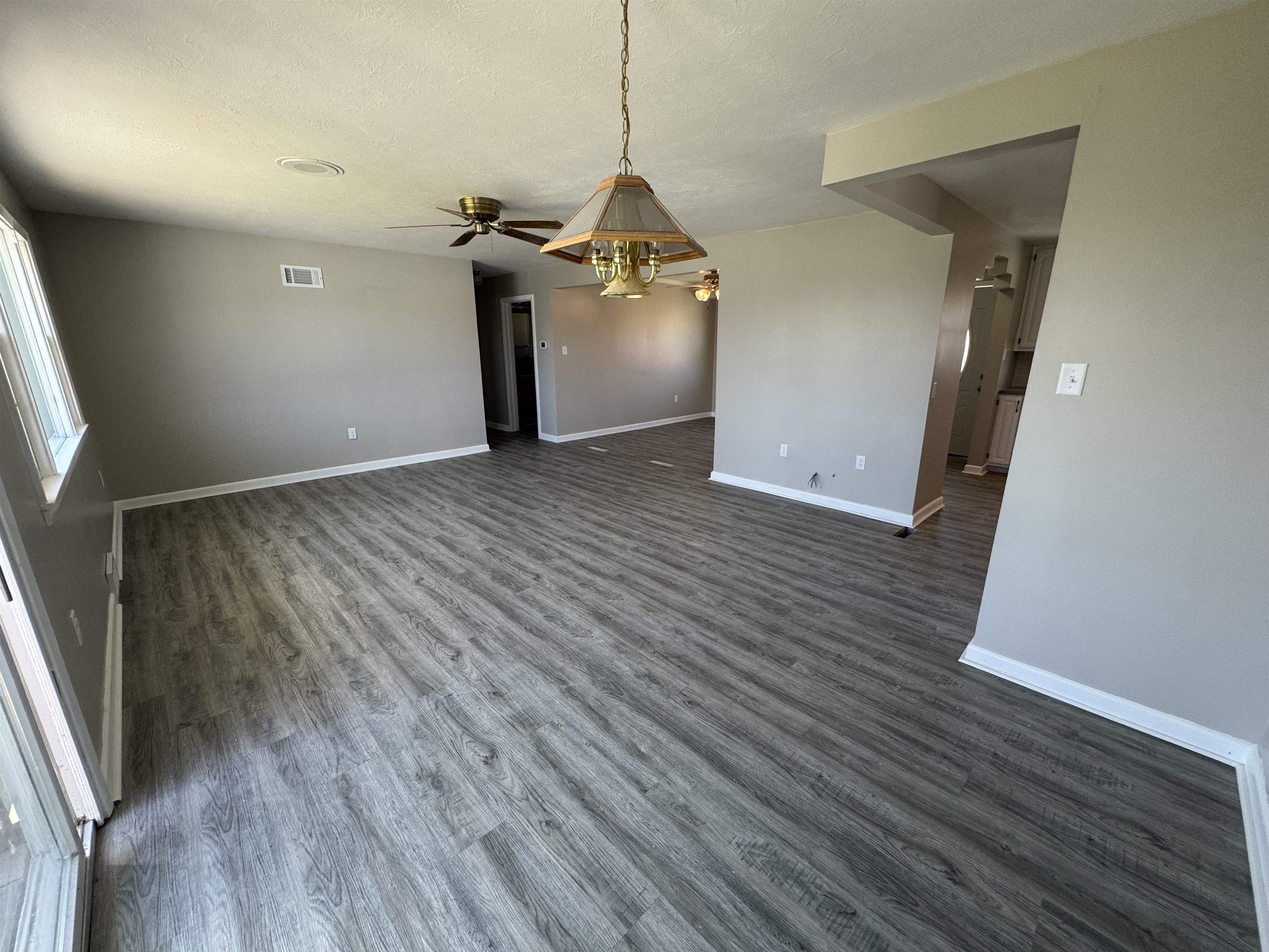 705 W 7th Street