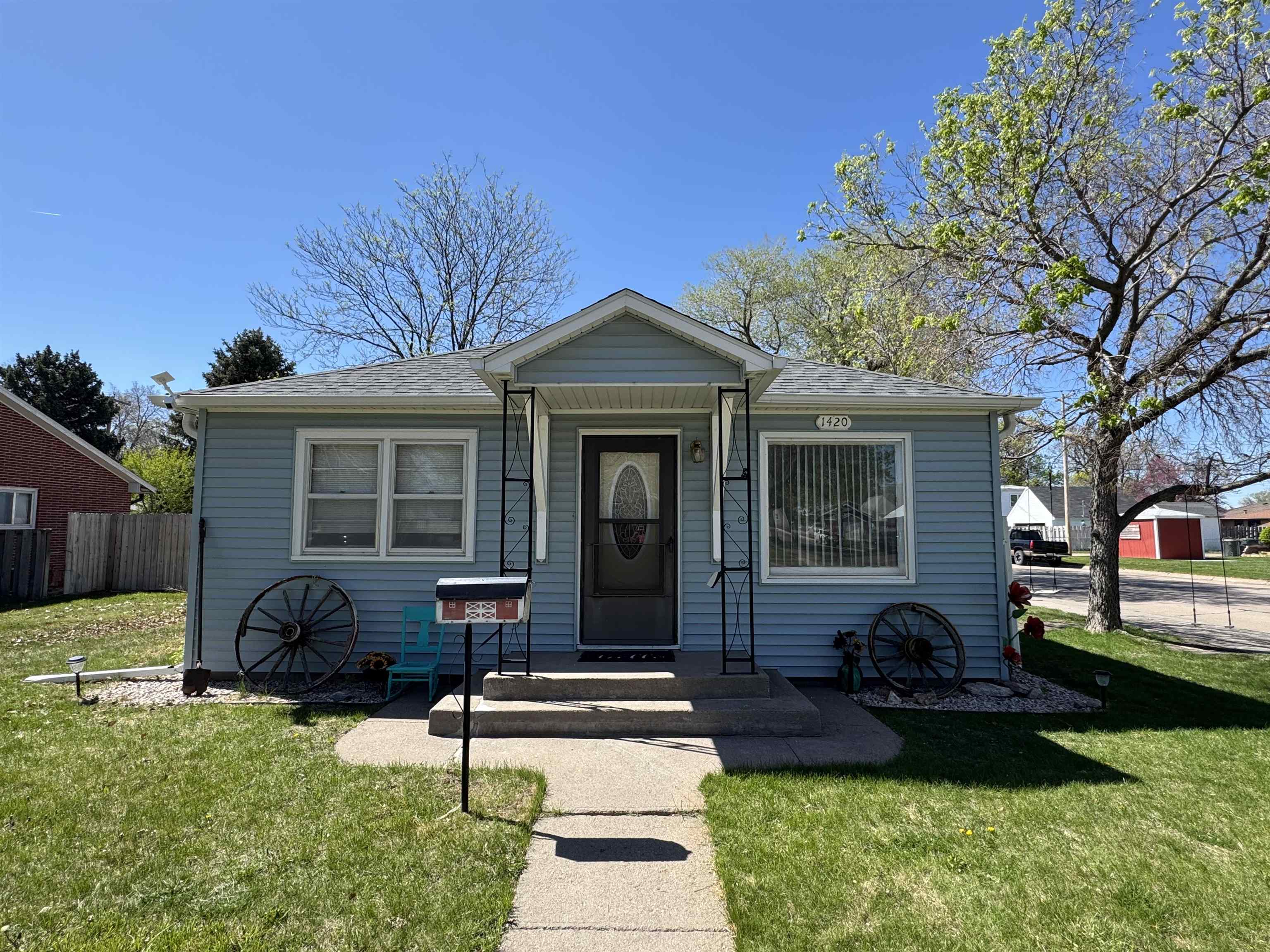 1420 W 2nd Street