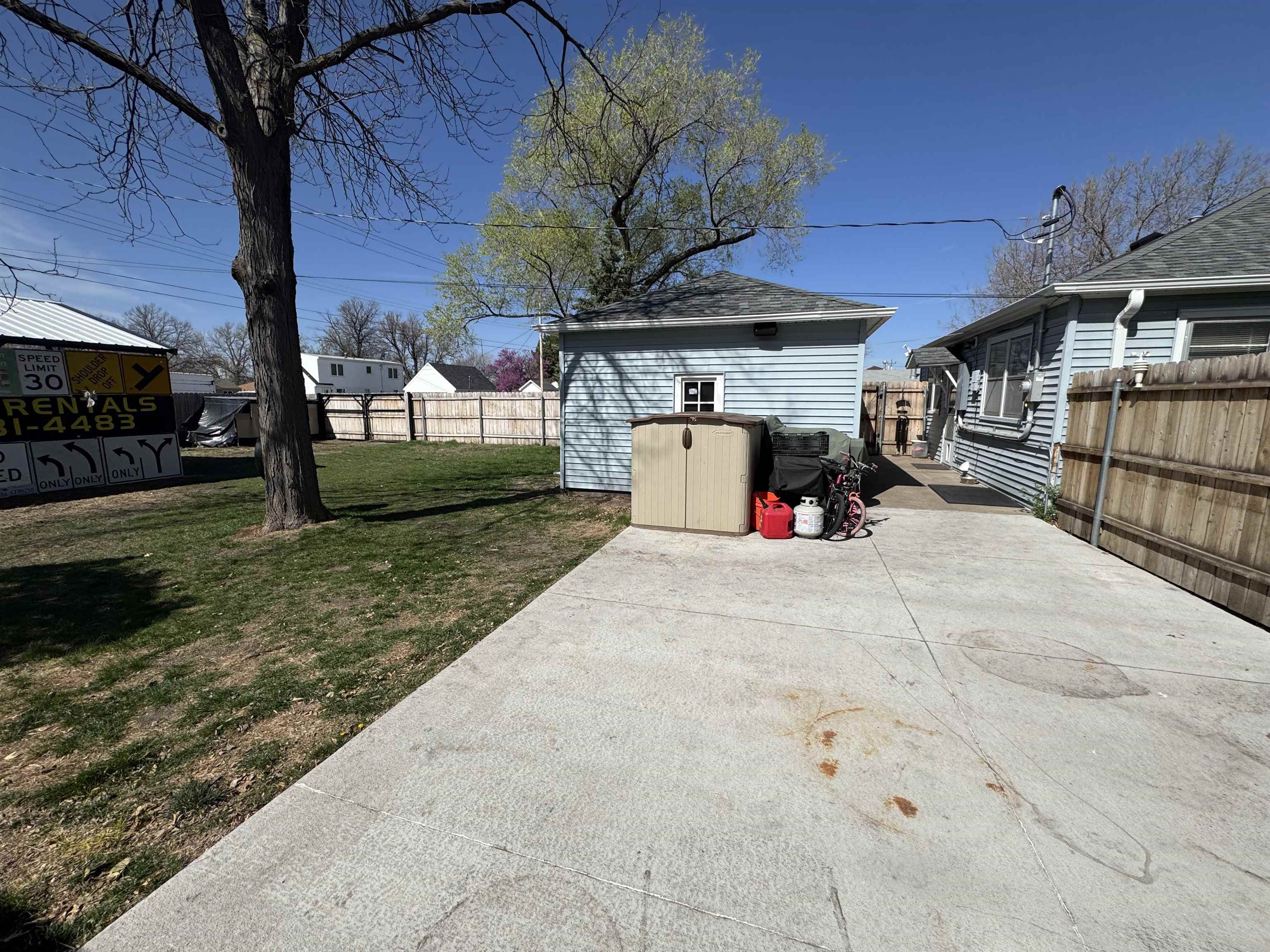 1420 W 2nd Street