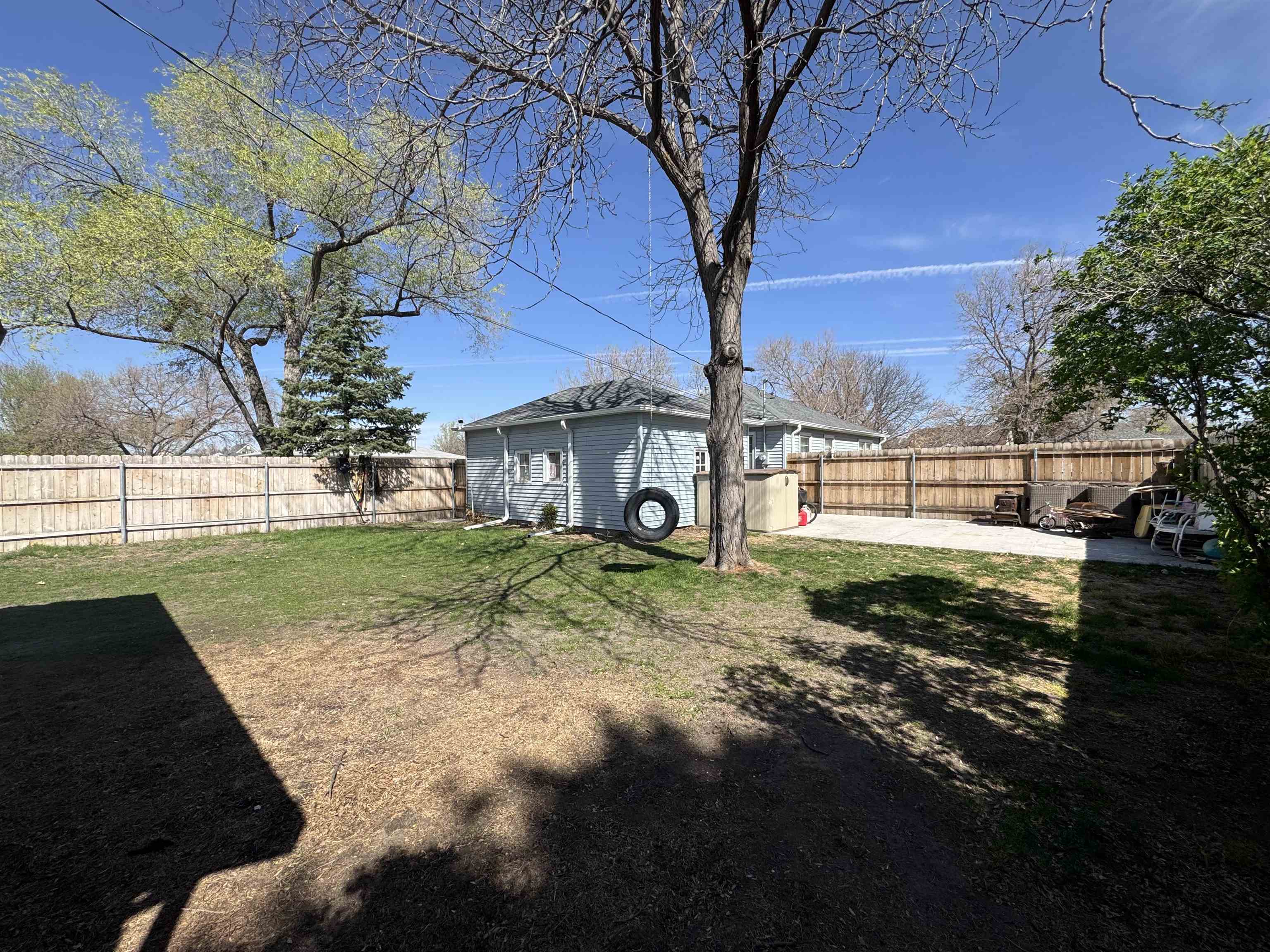 1420 W 2nd Street