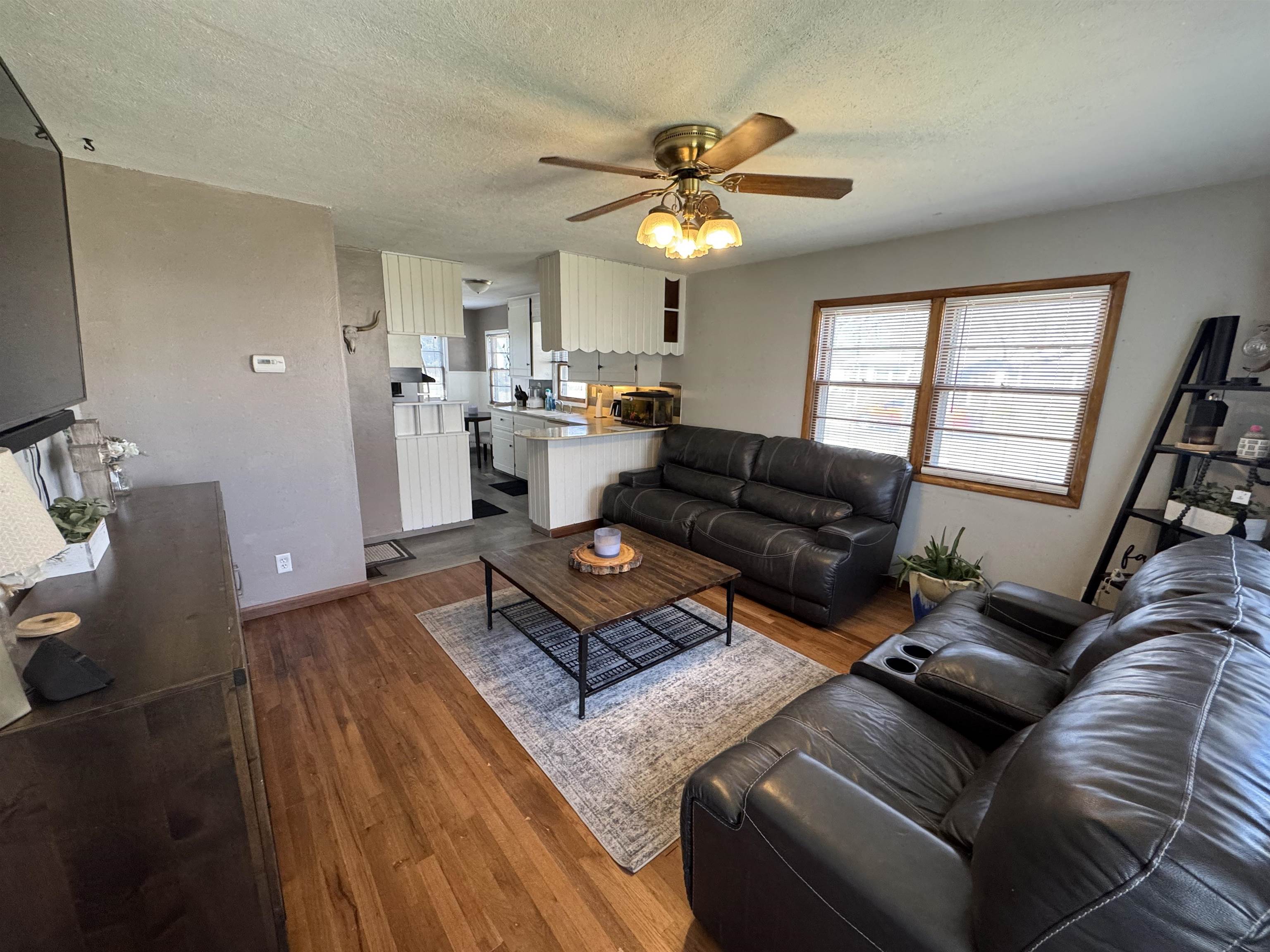 1420 W 2nd Street