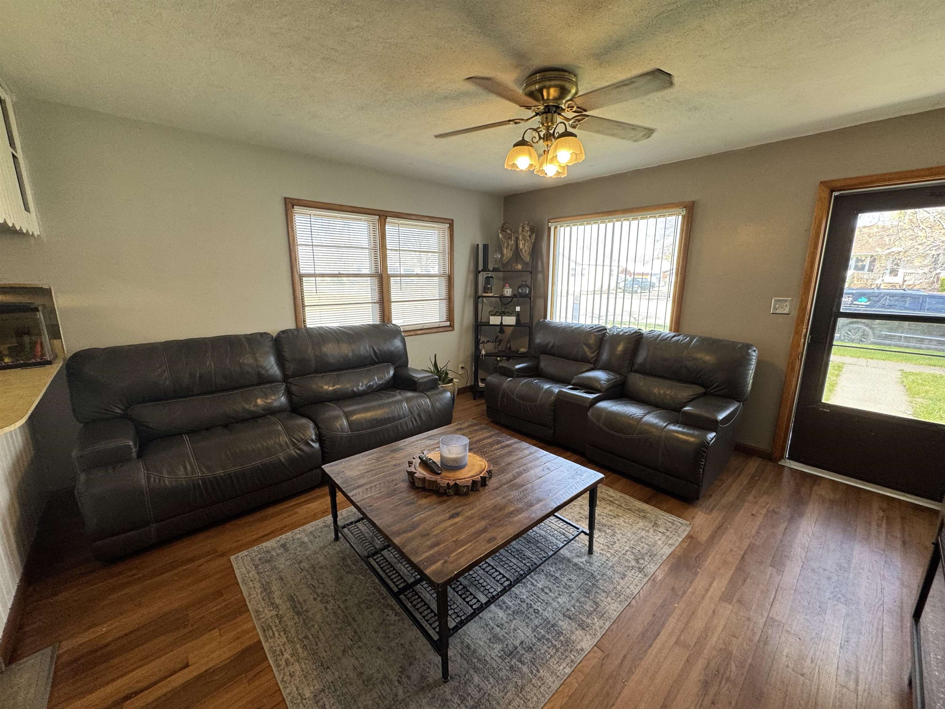 1420 W 2nd Street