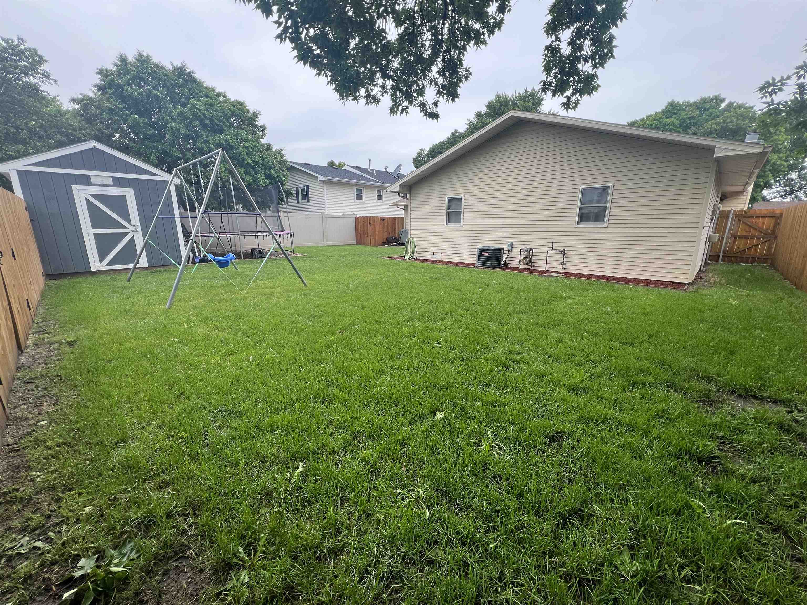 1008 Hackberry Rd