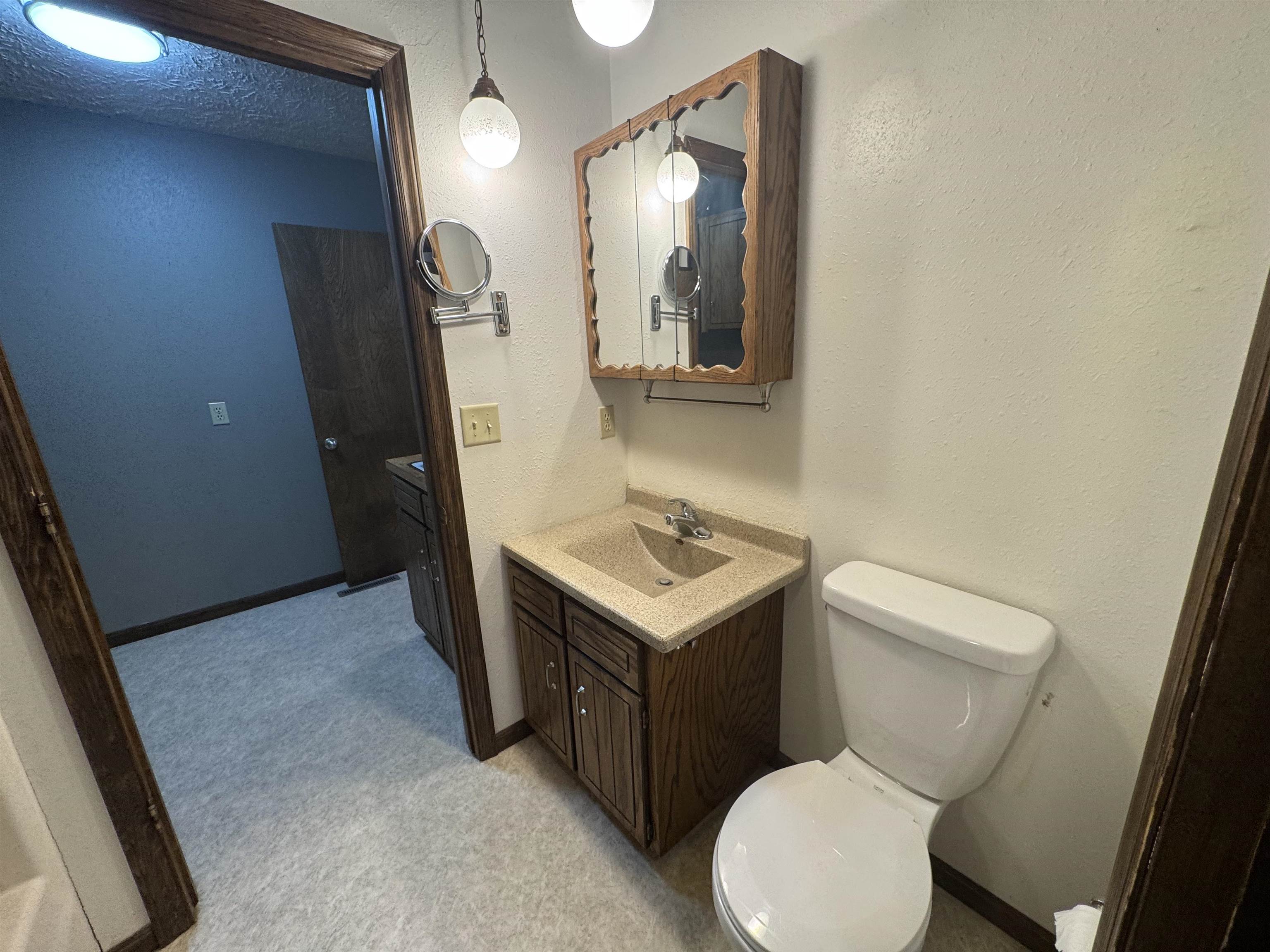 1109 Sandhill Court