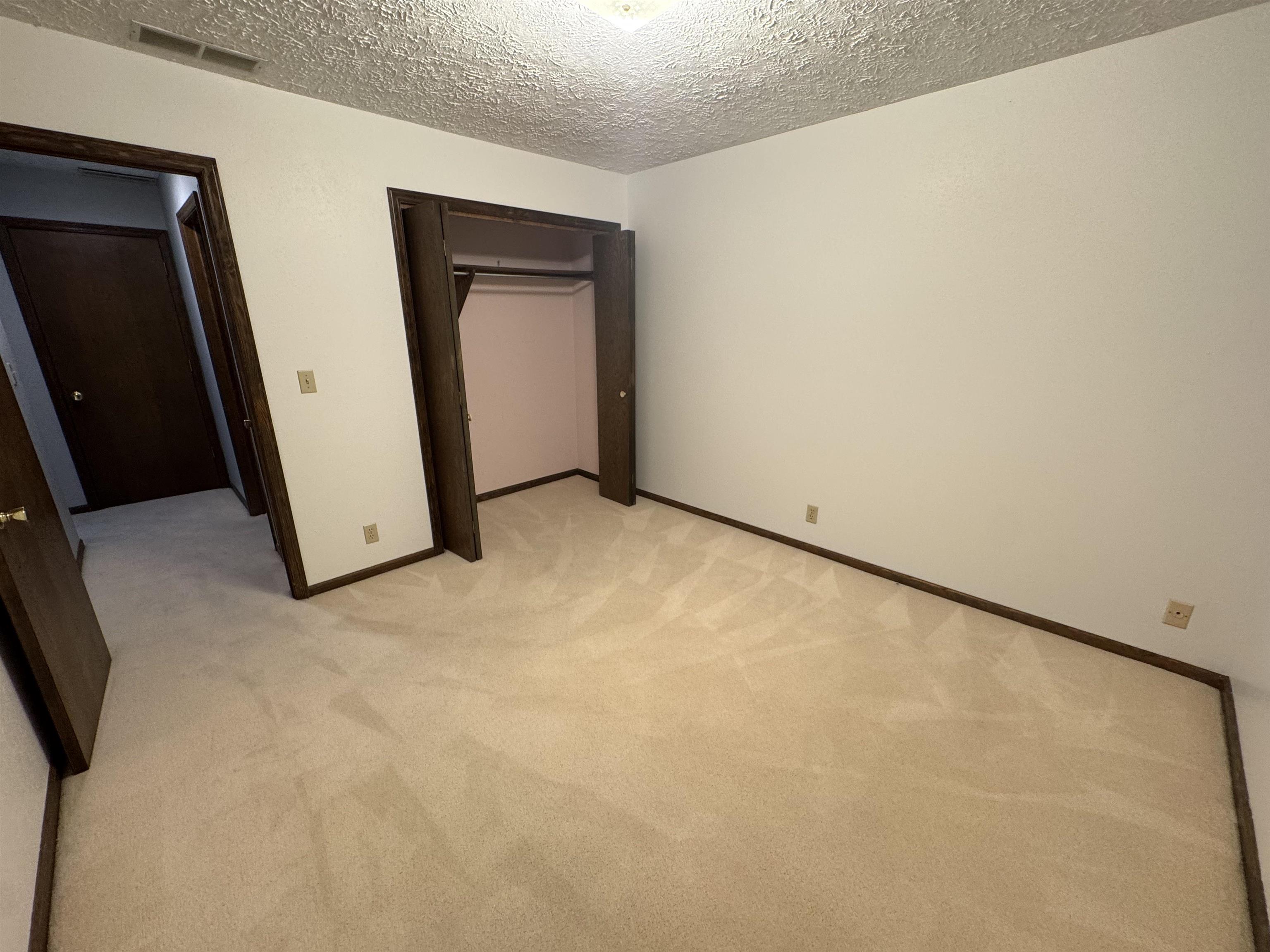 1109 Sandhill Court