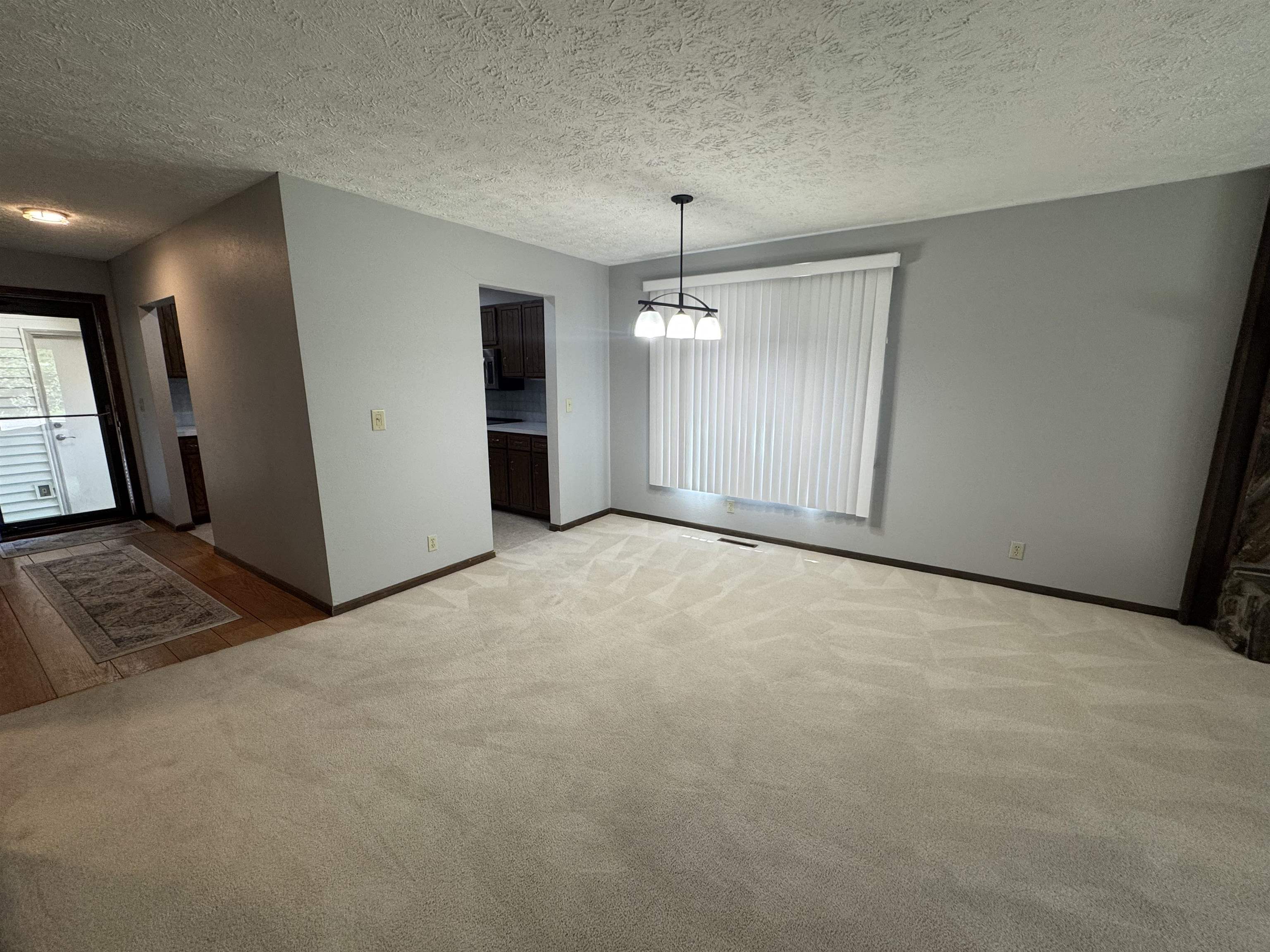 1109 Sandhill Court