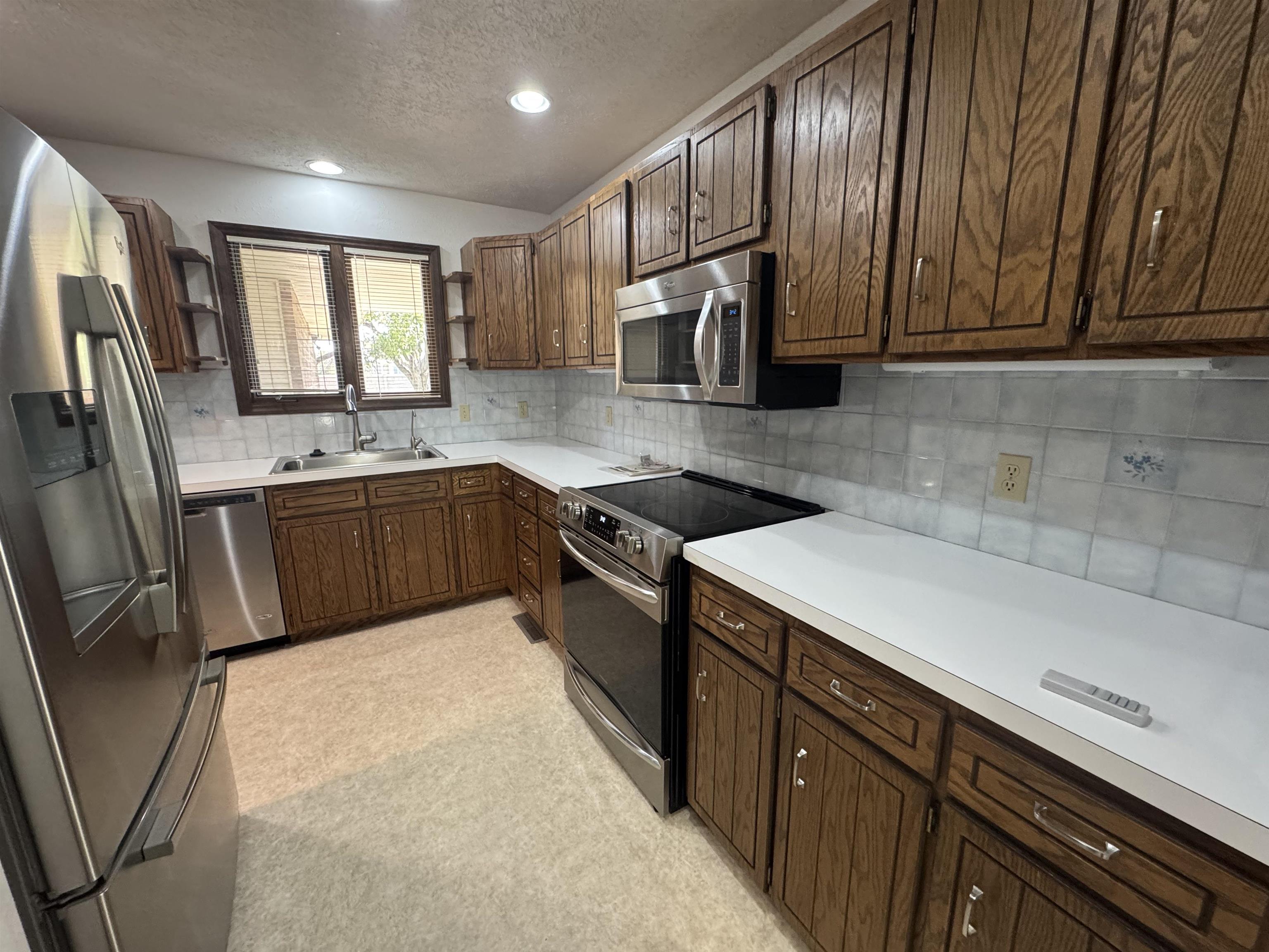 1109 Sandhill Court