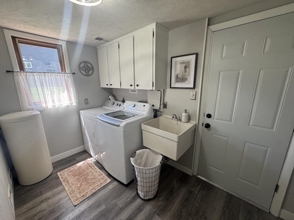702 Cedarberry Court