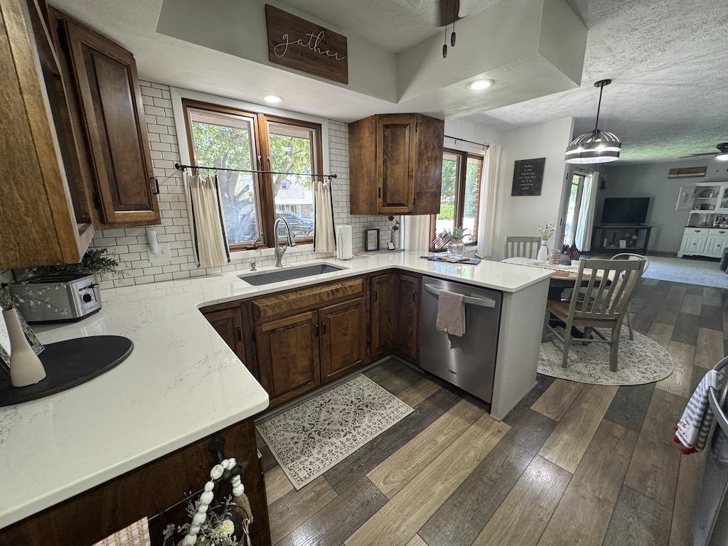 702 Cedarberry Court