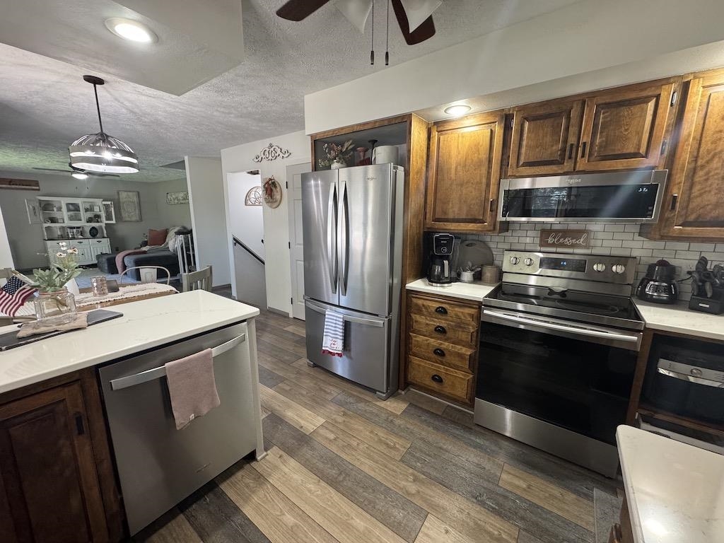 702 Cedarberry Court