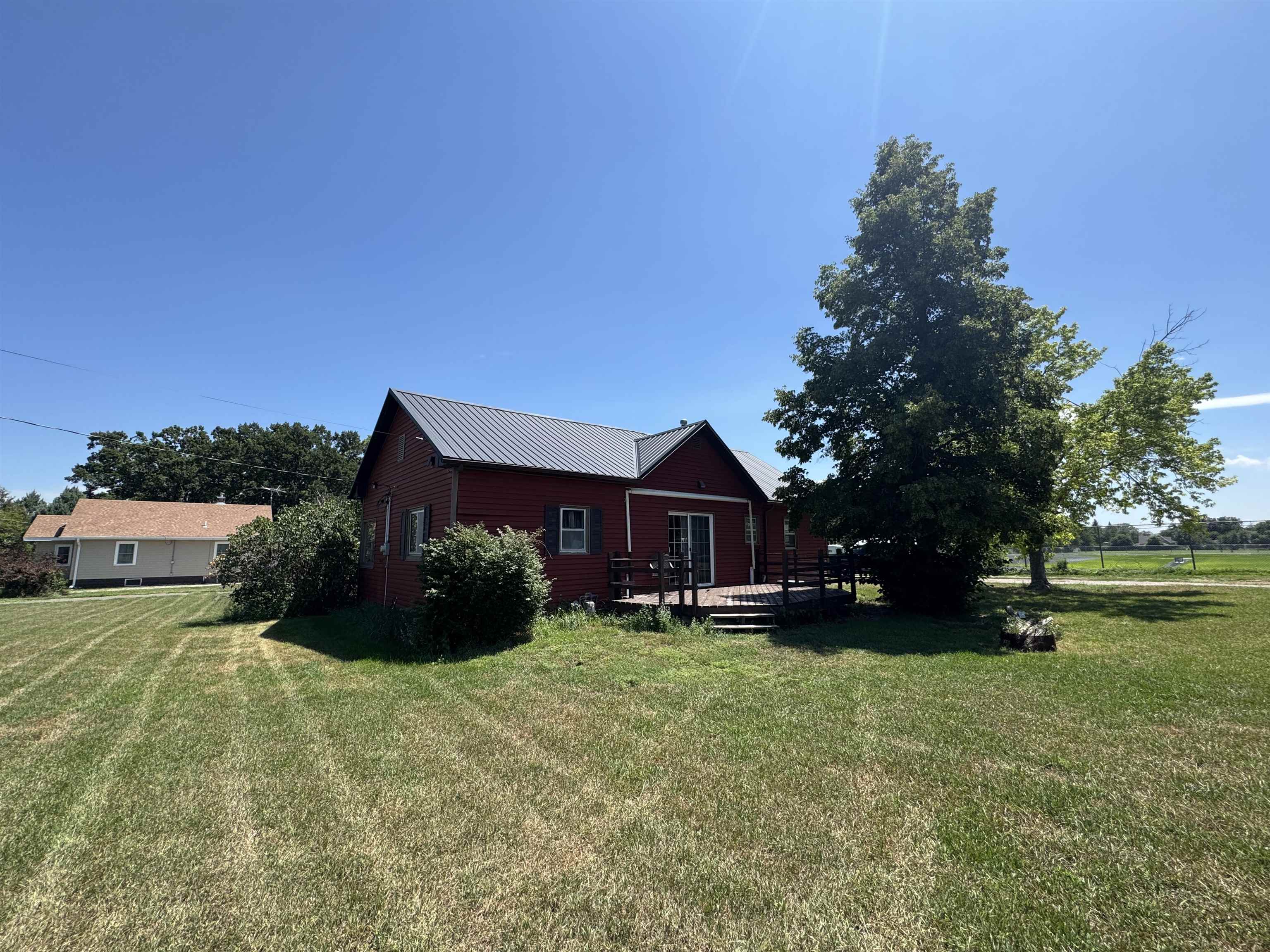 1015 N County Road