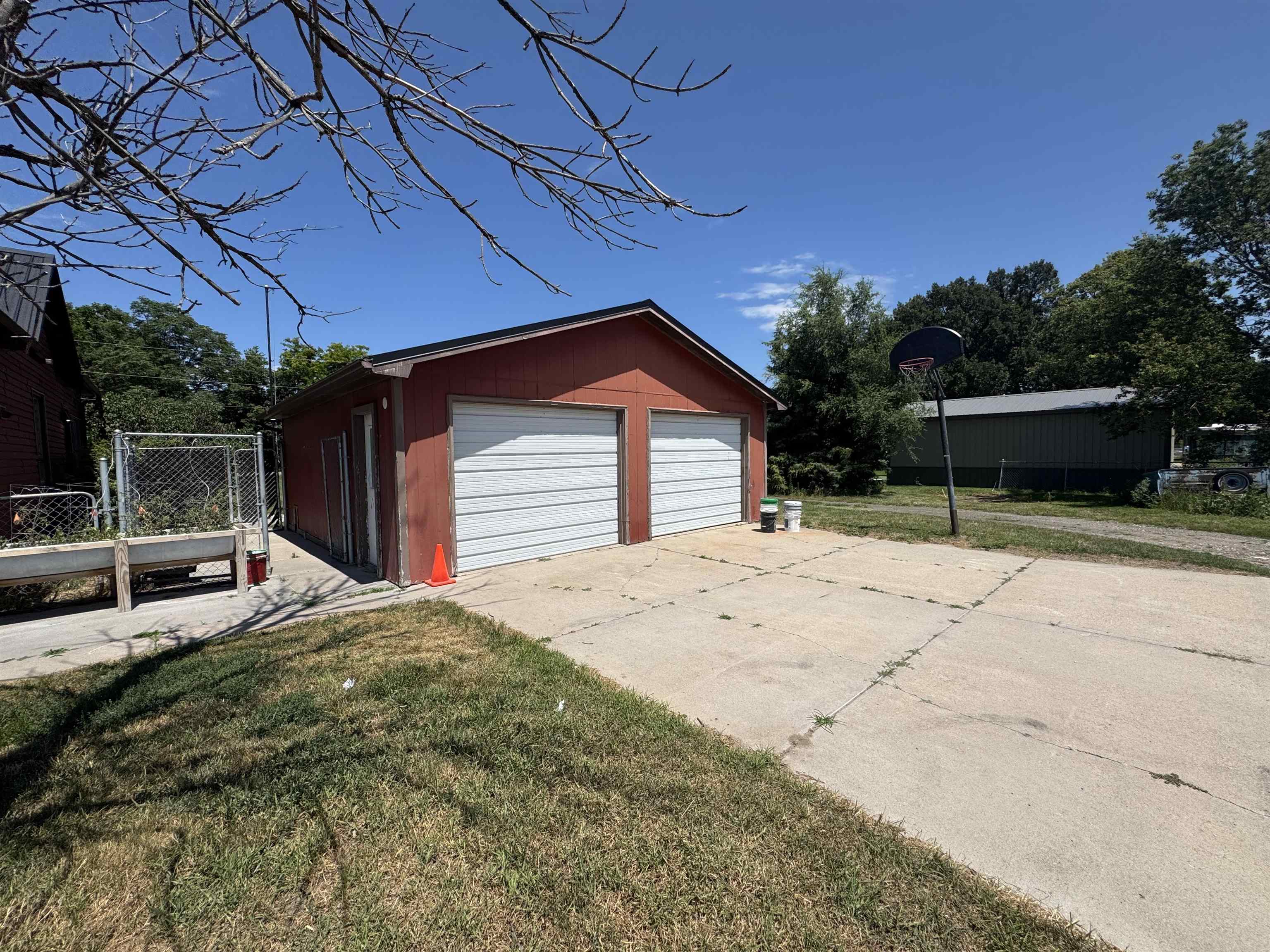 1015 N County Road