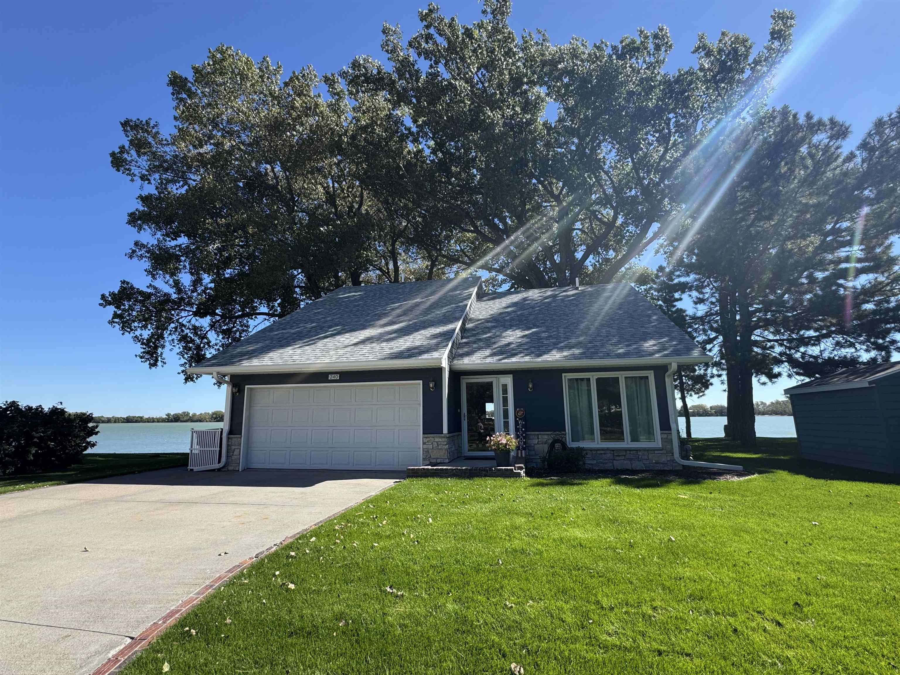 240 King Fisher Cove