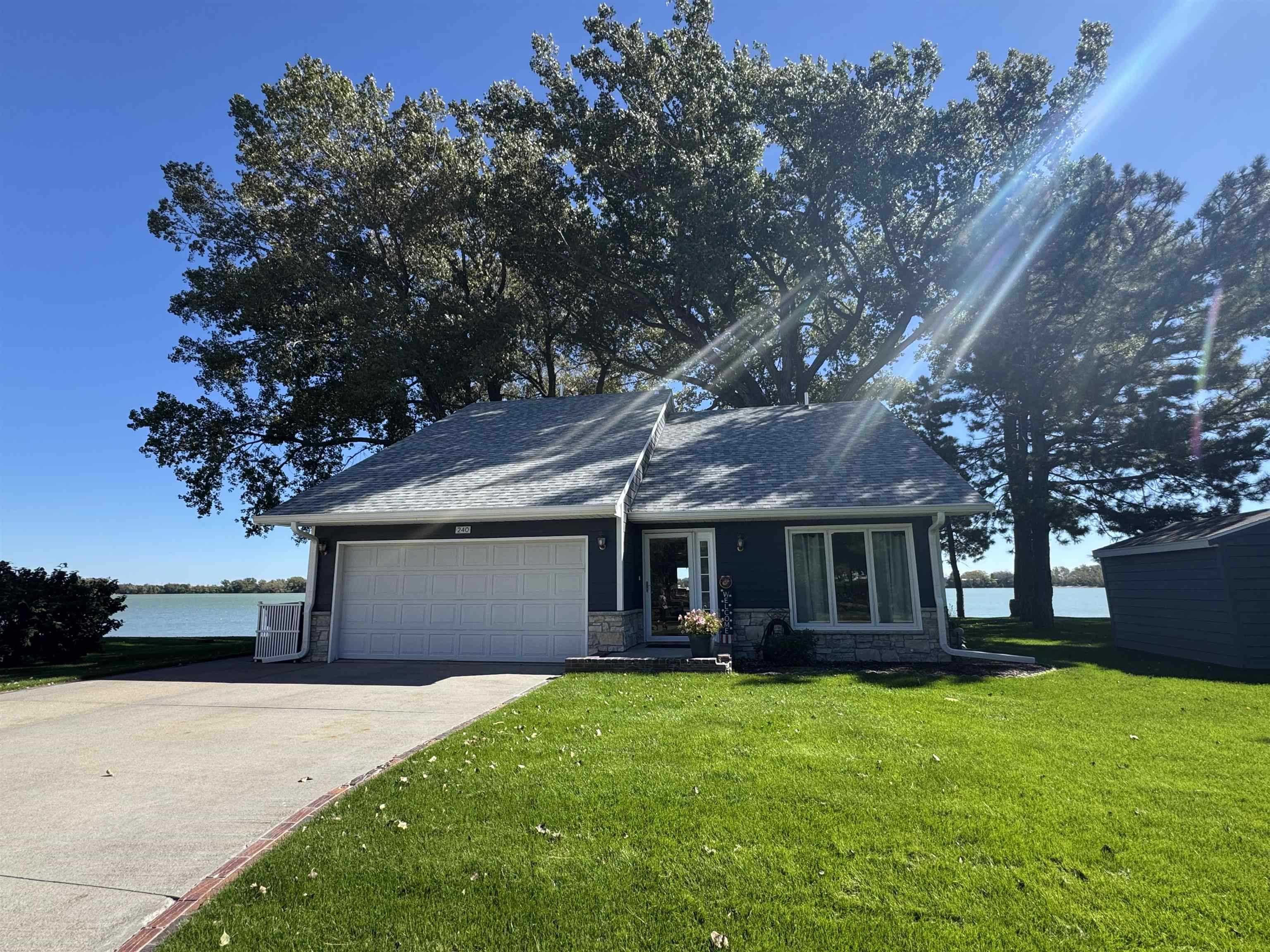 240 King Fisher Cove