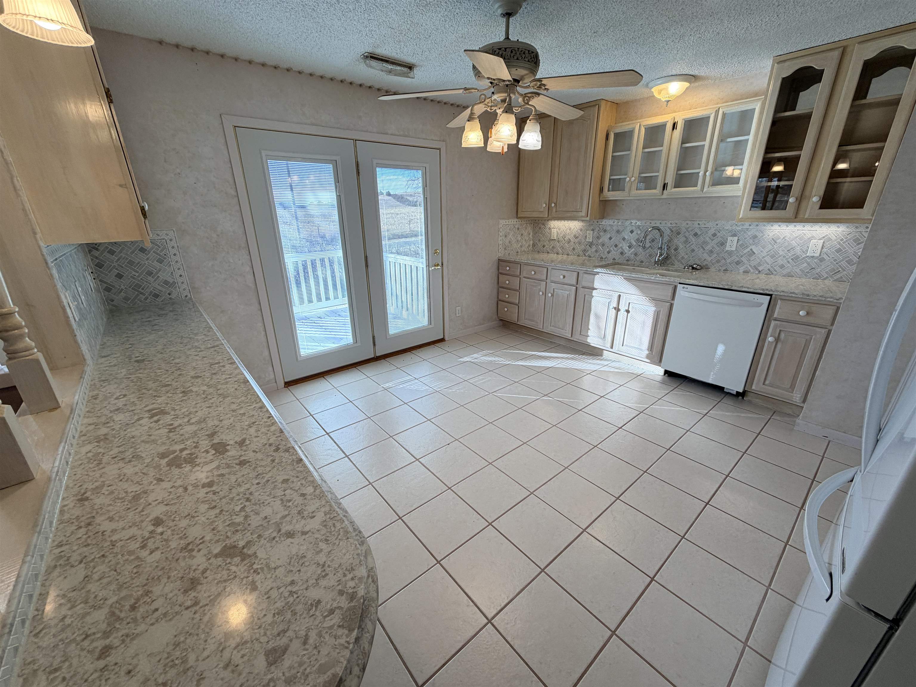 1049 Keystone Roscoe Road