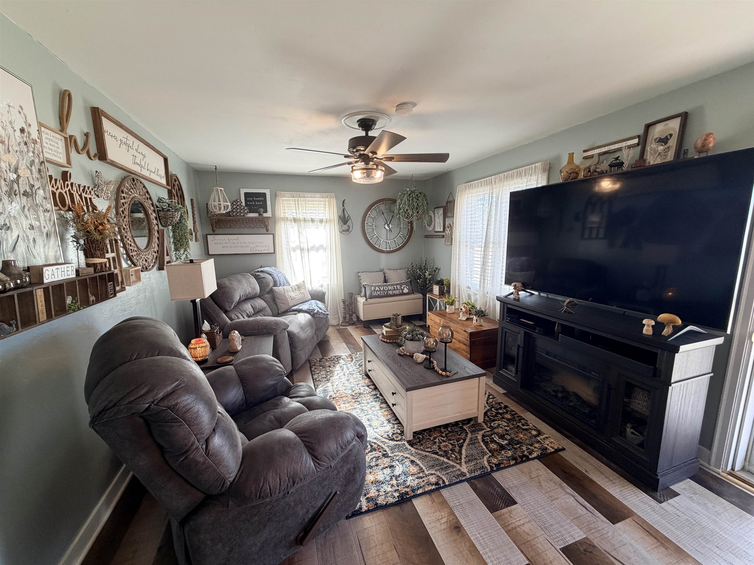 315 S Eastman Avenue