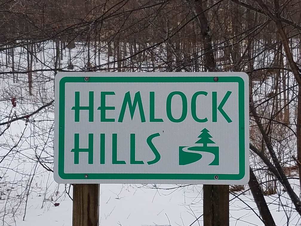 00 Hemlock Lane