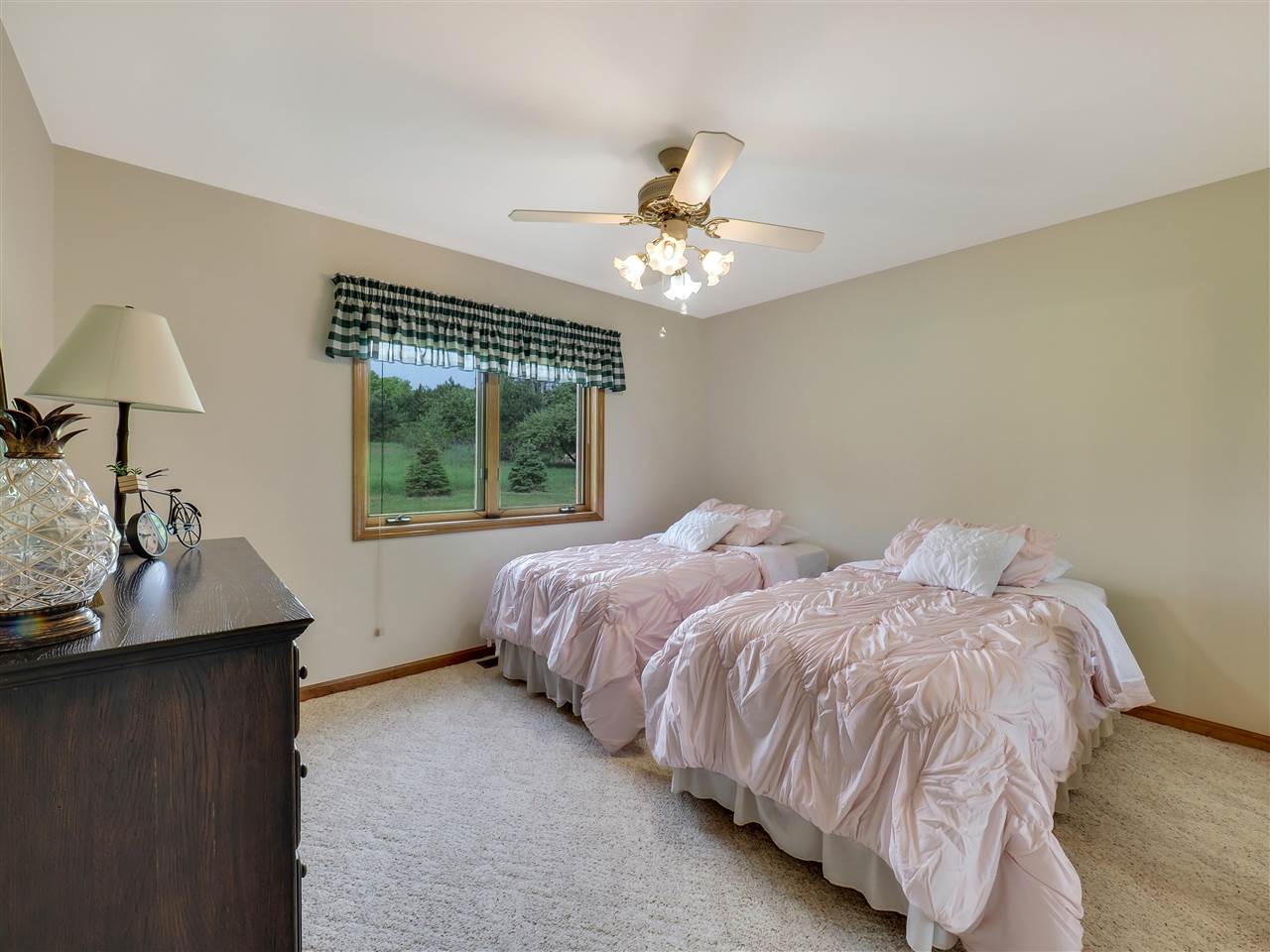 05710 Lakeshore Road
