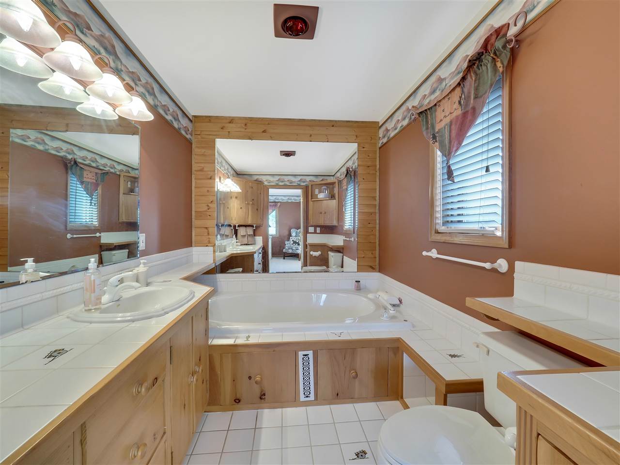 05710 Lakeshore Road