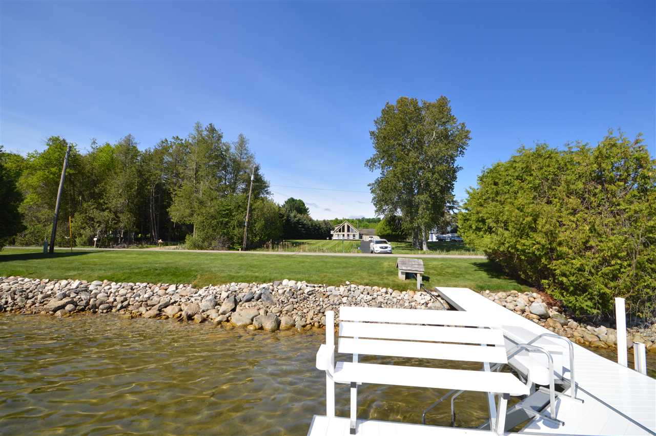 05710 Lakeshore Road