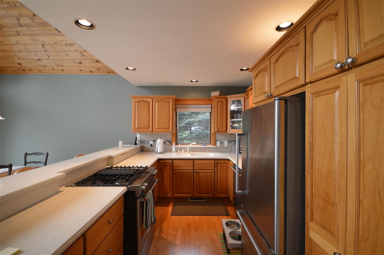 05710 Lakeshore Road