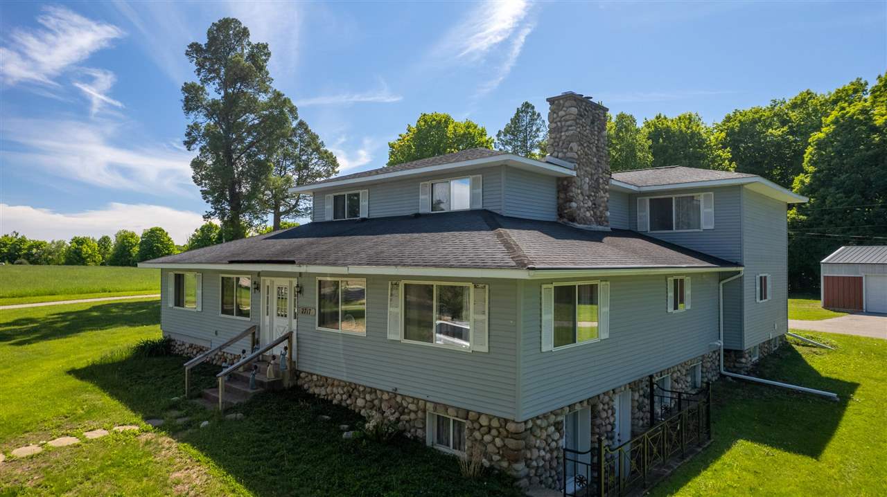 Residential for sale in Charlevoix, Michigan, 468438