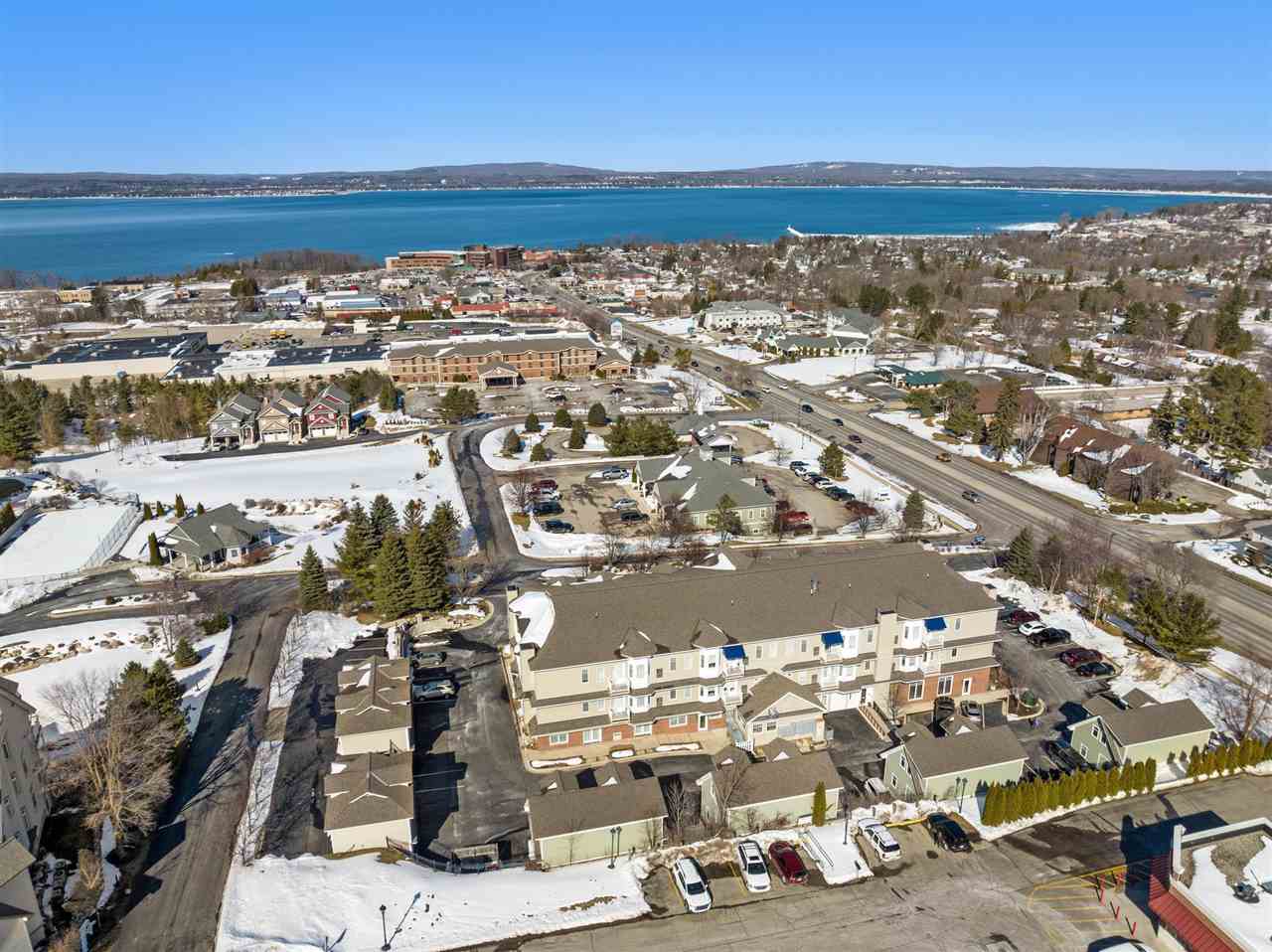 725 Harbor Watch Dr. 104, Petoskey, MI 49770