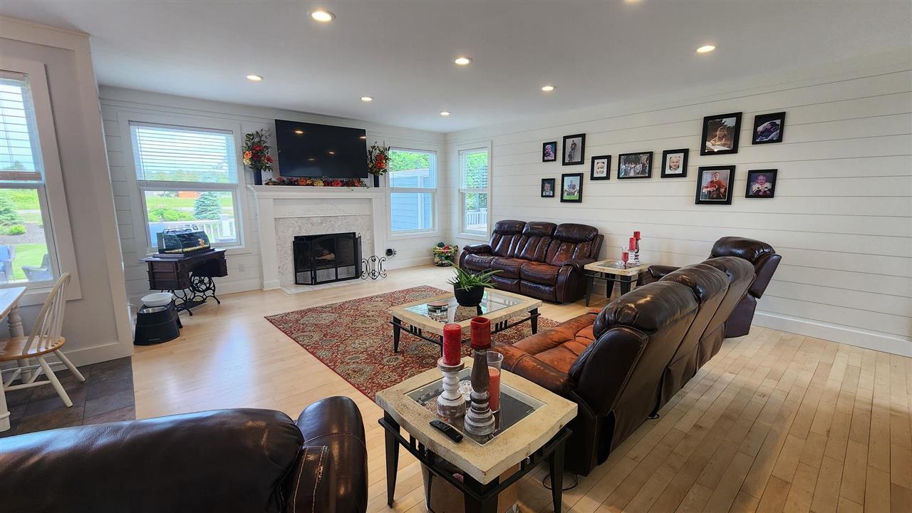 7190 Rolling Meadow Trail