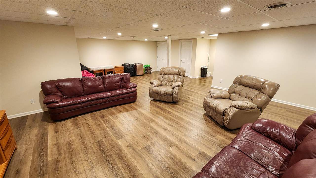 7190 Rolling Meadow Trail