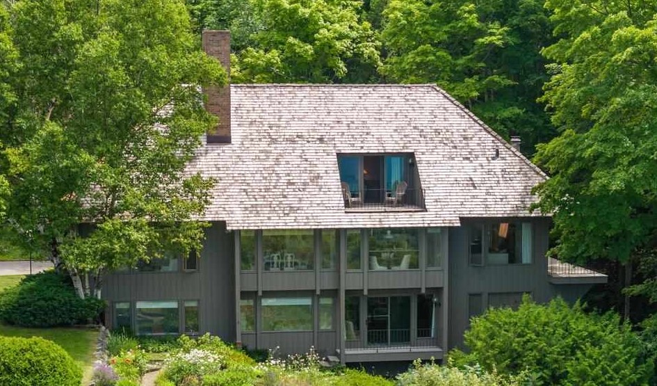 1445 Bay View Heights Drive, Petoskey, MI 49770