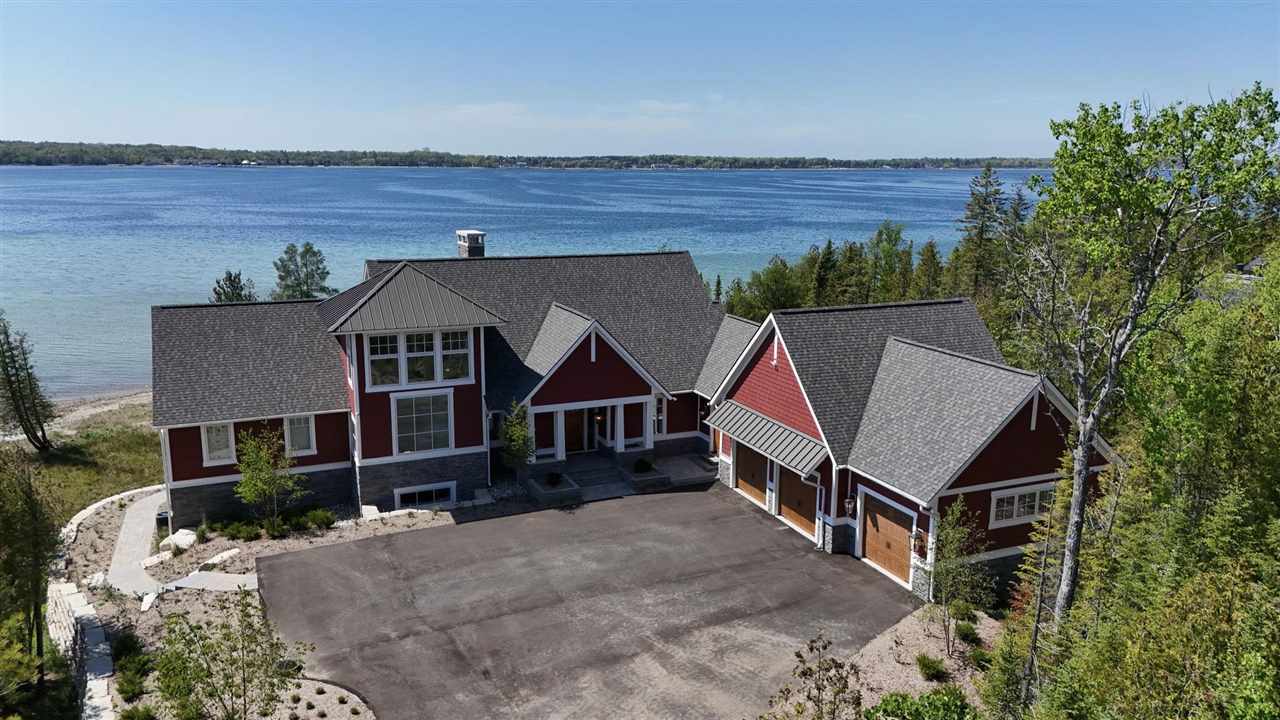 11305 Evergreen Lane, Charlevoix, MI 49720
