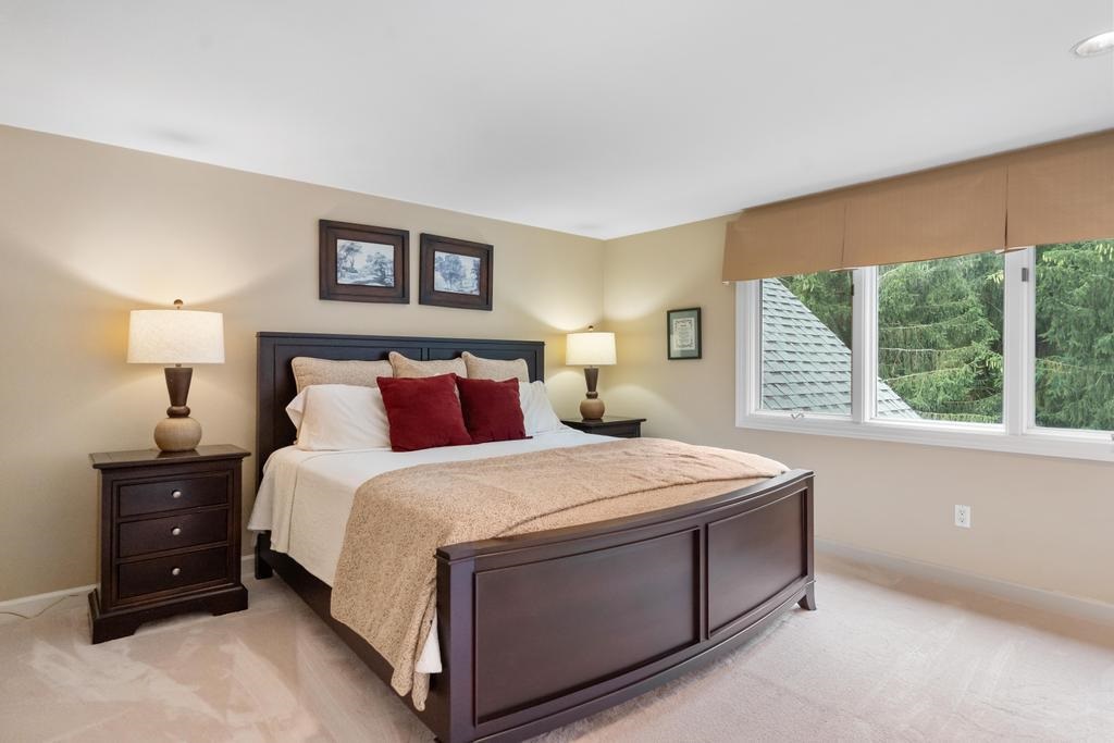 645 Woodhill Court