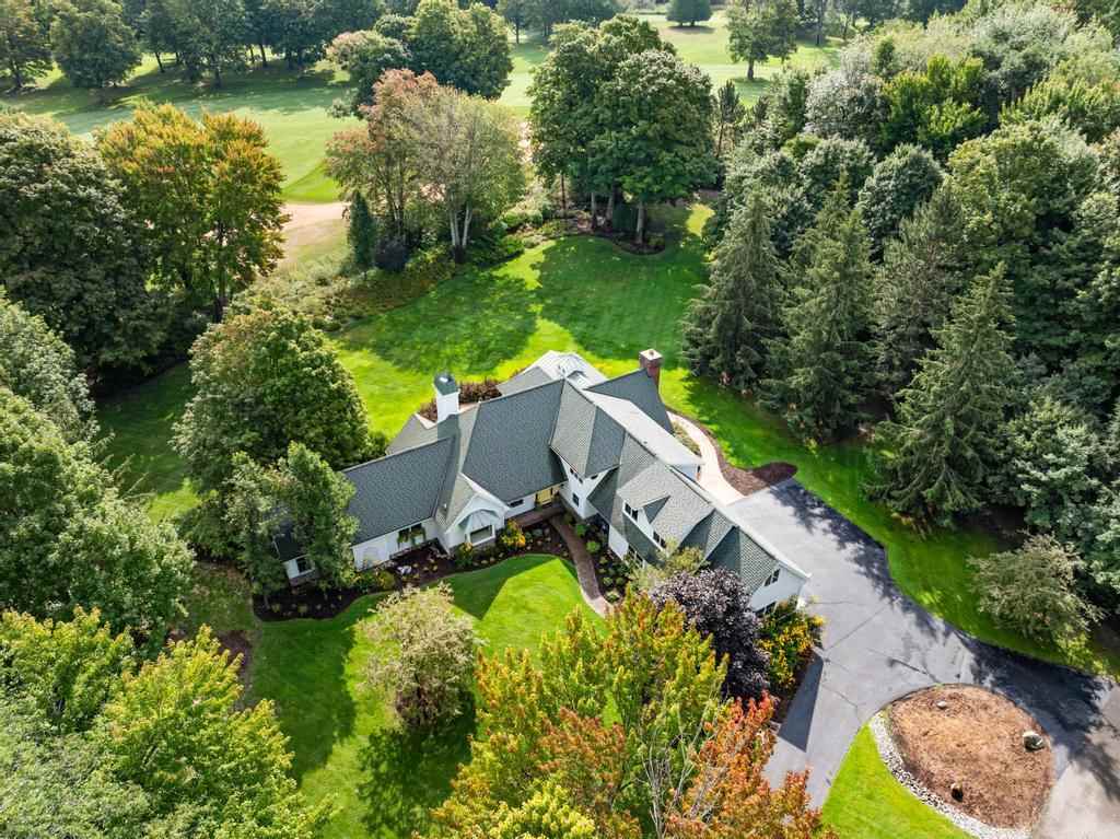 645 Woodhill Court