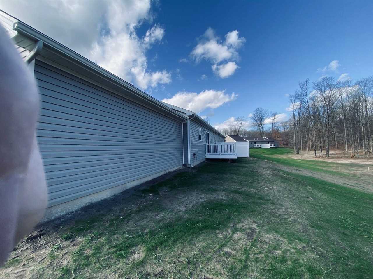 3929 Leslie Lane